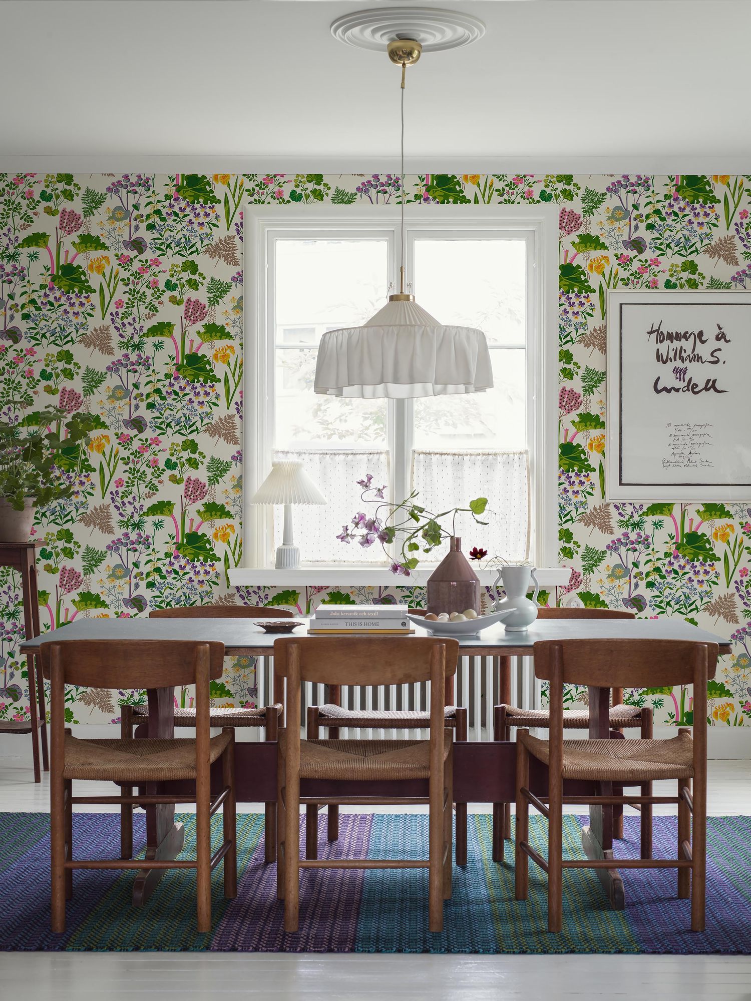 1792 Gocken Jobs Rabarber Multi and White Wallpaper by Boråstapeter
