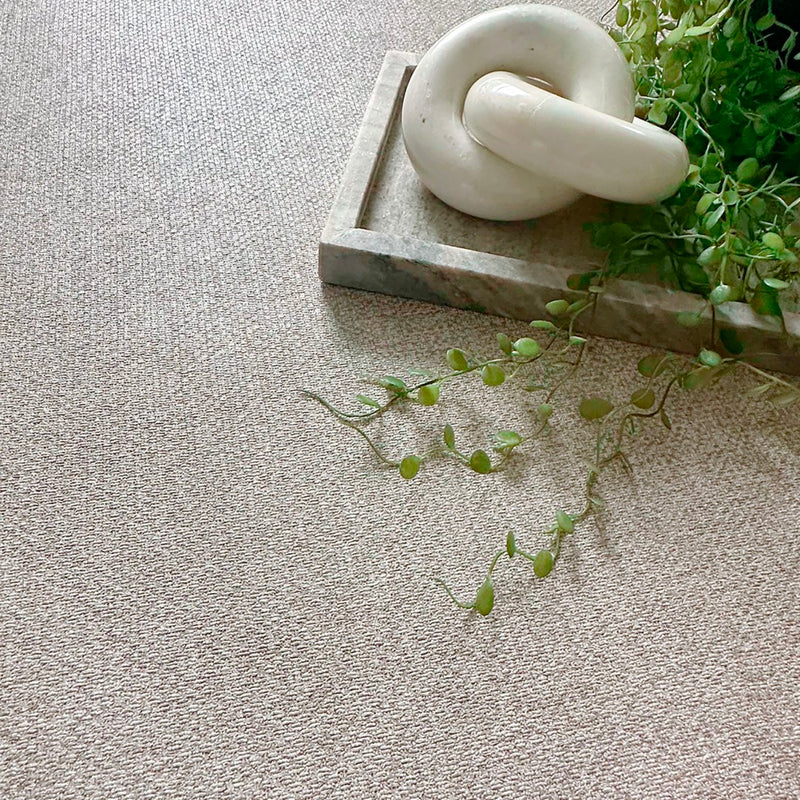 1852 Textured Glitter Beige wallpaper by Belgravia