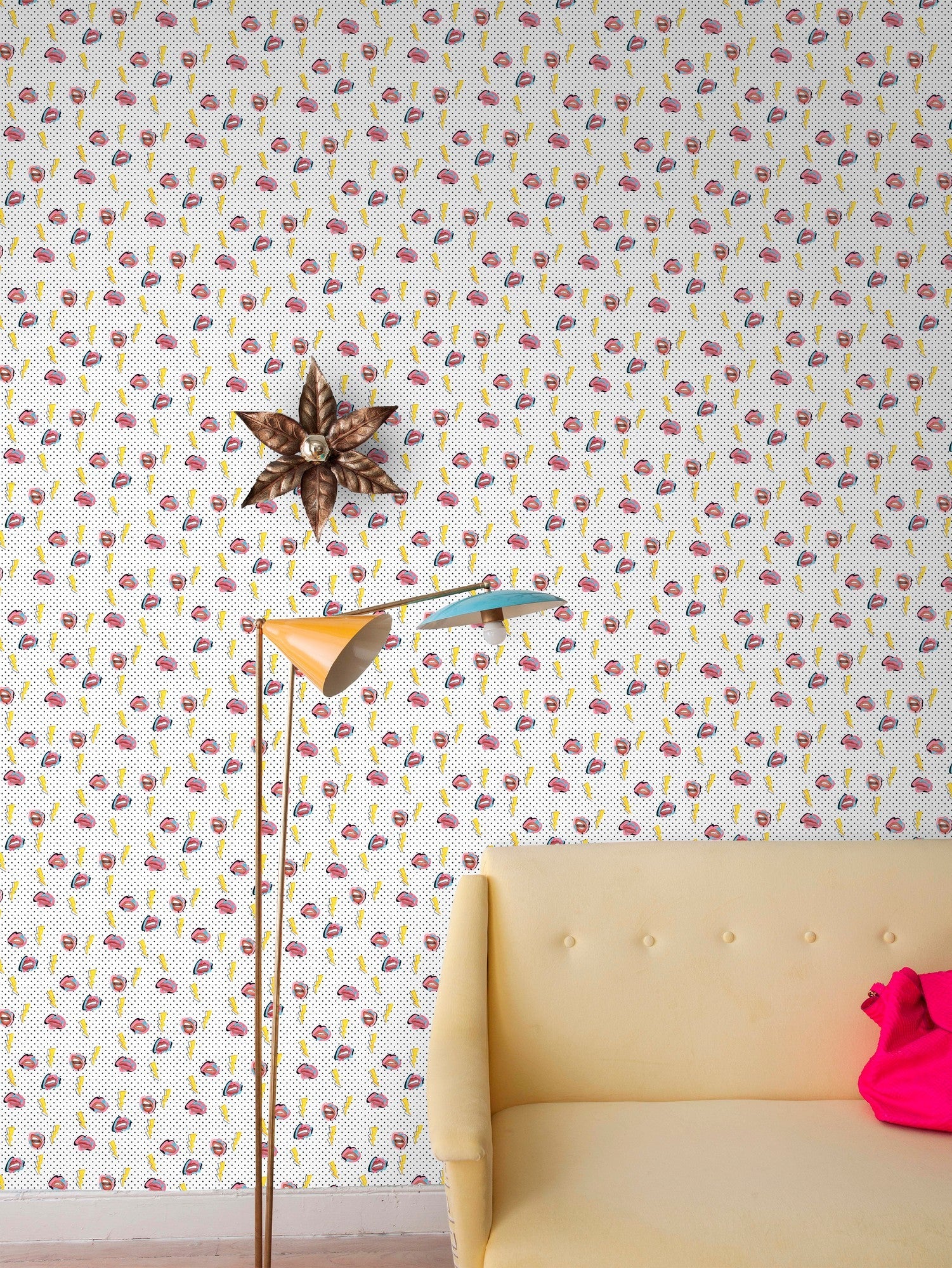 DI3309-1 Lips Black Diversity Wallpaper by Tres Tintas