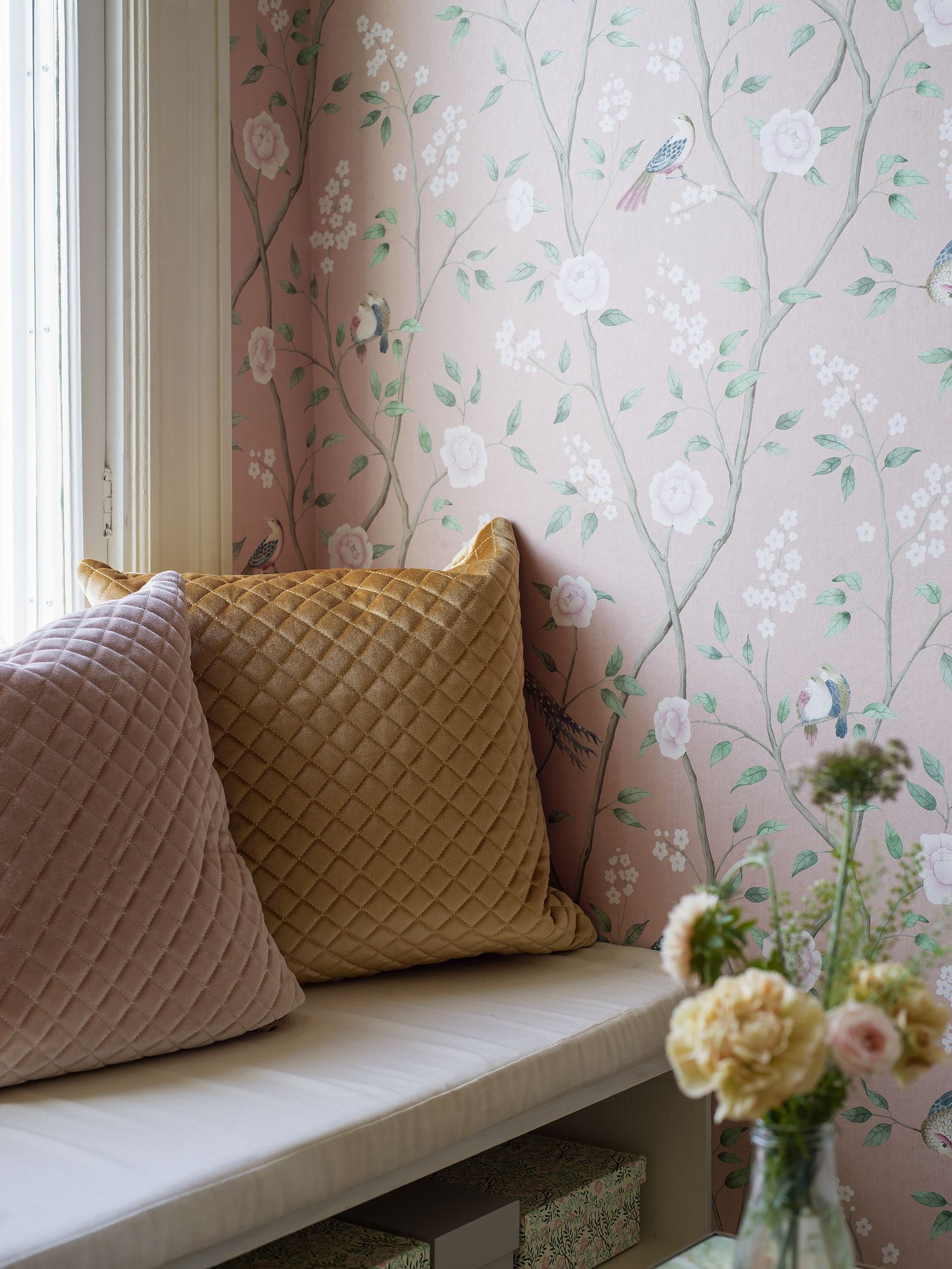 1901 Paradise Birds Light Pink and Green Icons Wallpaper by Boråstapeter