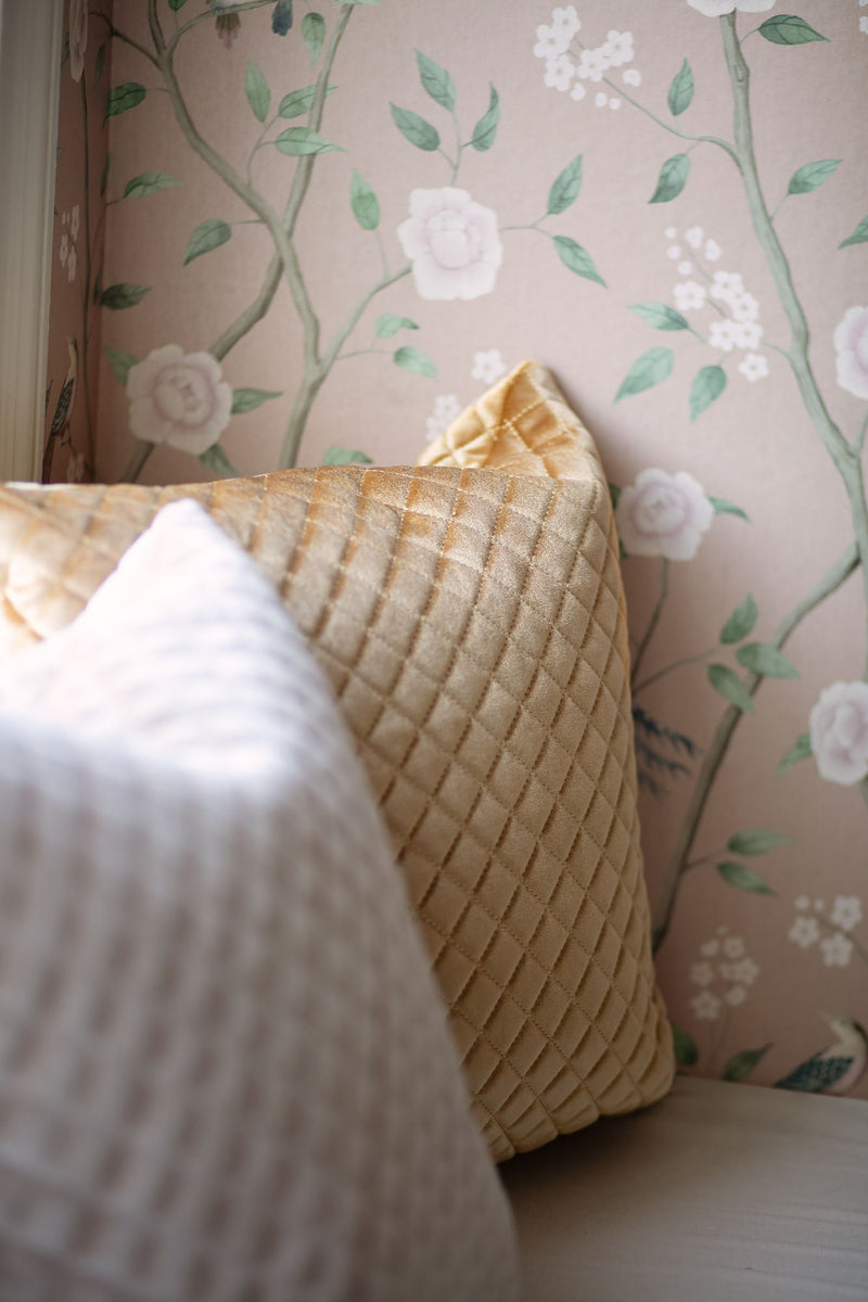 1901 Paradise Birds Light Pink and Green Icons Wallpaper by Boråstapeter