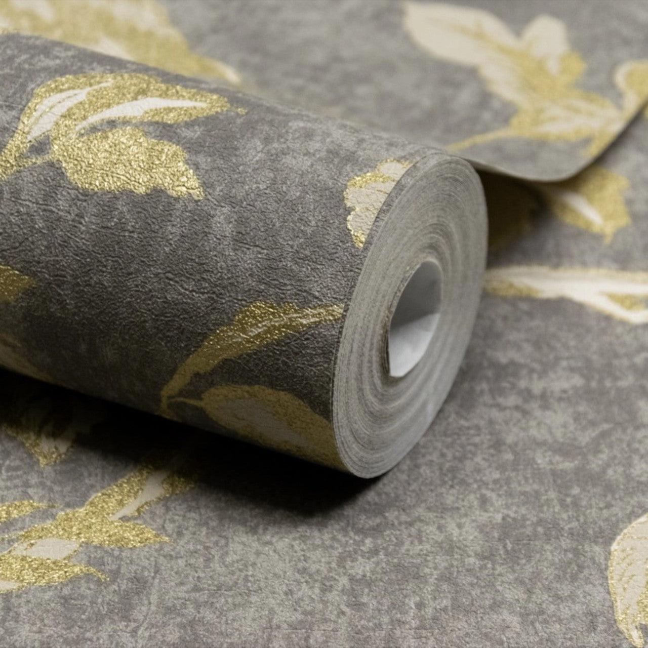 196201 Paradise Birds Paul Moneypenny Wallpaper by Grandeco