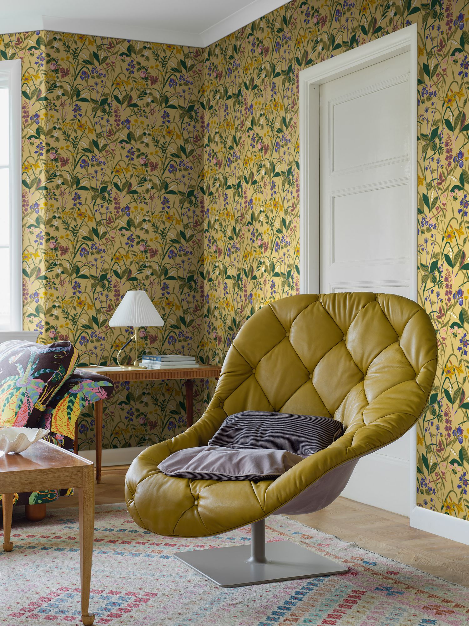 1963 Gocken Jobs Ros och Lilja Multi and Yellow Wallpaper by Boråstape