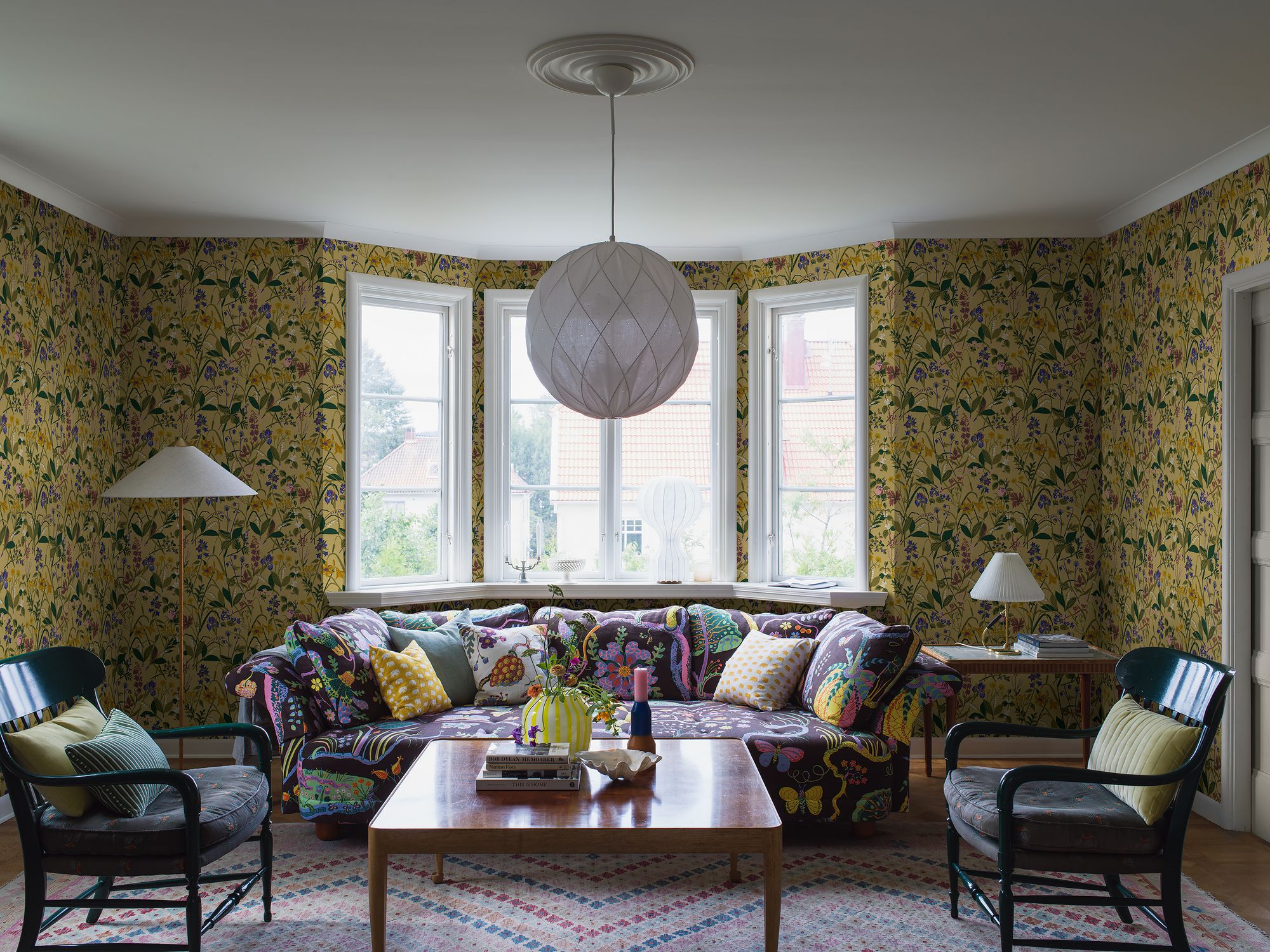 1963 Gocken Jobs Ros och Lilja Multi and Yellow Wallpaper by Boråstape