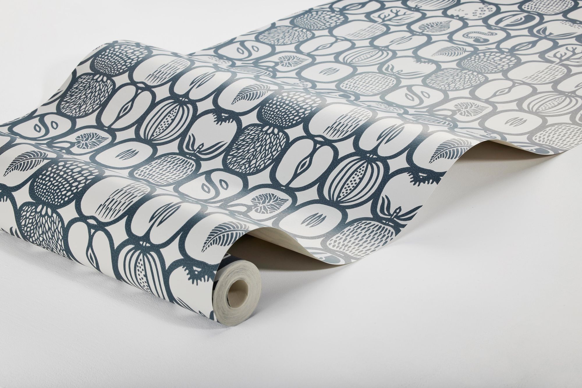 1973 Stig Lindberg Fruktlåda Blue Wallpaper by Boråstapeter