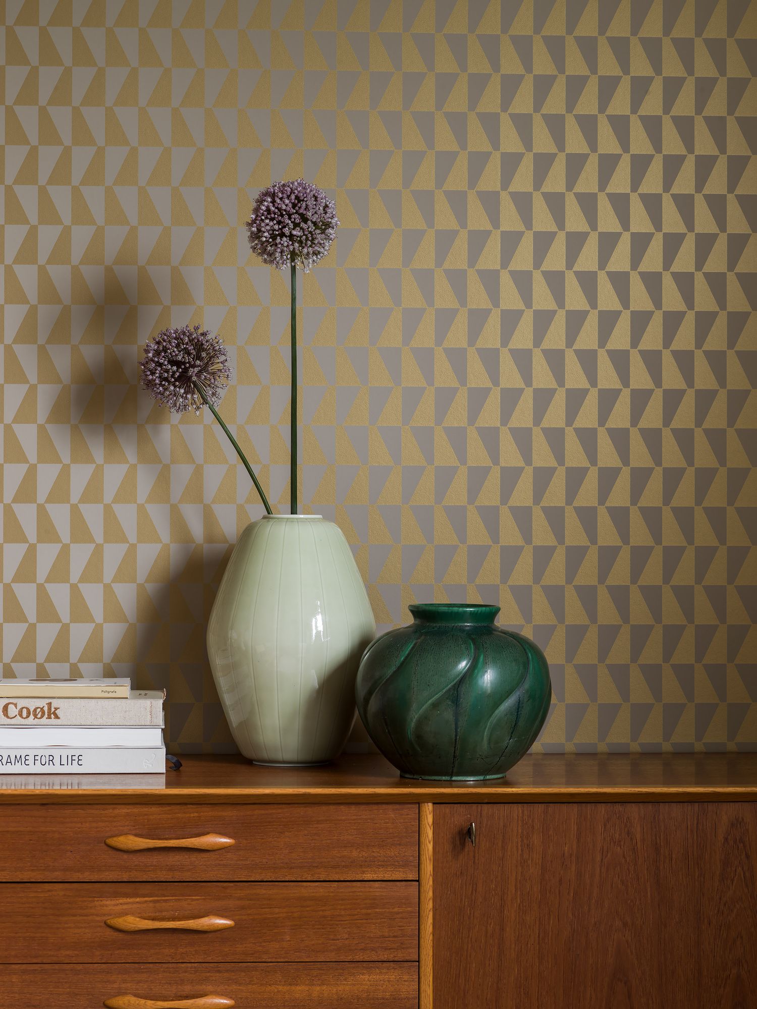 1992 Arne Jacobsen Trapez Beige Wallpaper by Boråstapeter