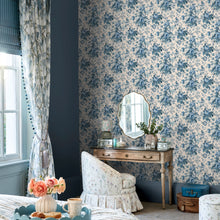 140324 Uffington Roses Wallpaper by Laura Ashley