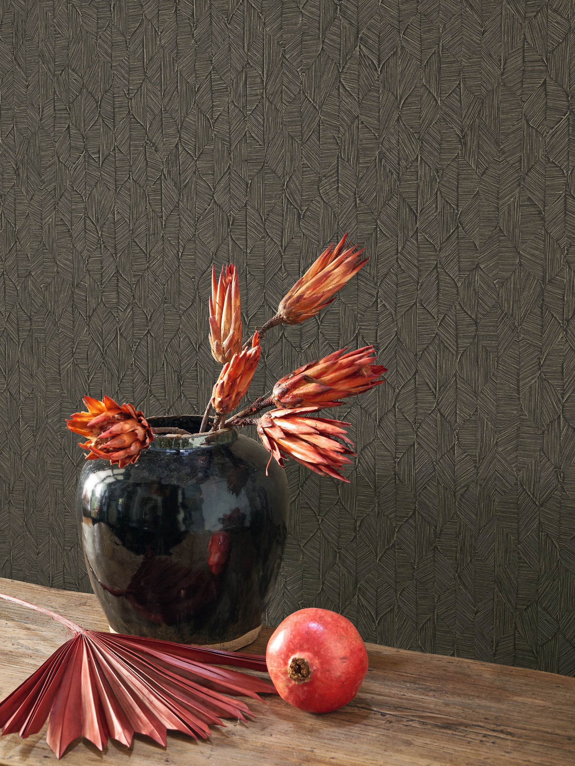 201279559 Tarrazu Noir Fusain Vegetals Wallpaper by Casadeco