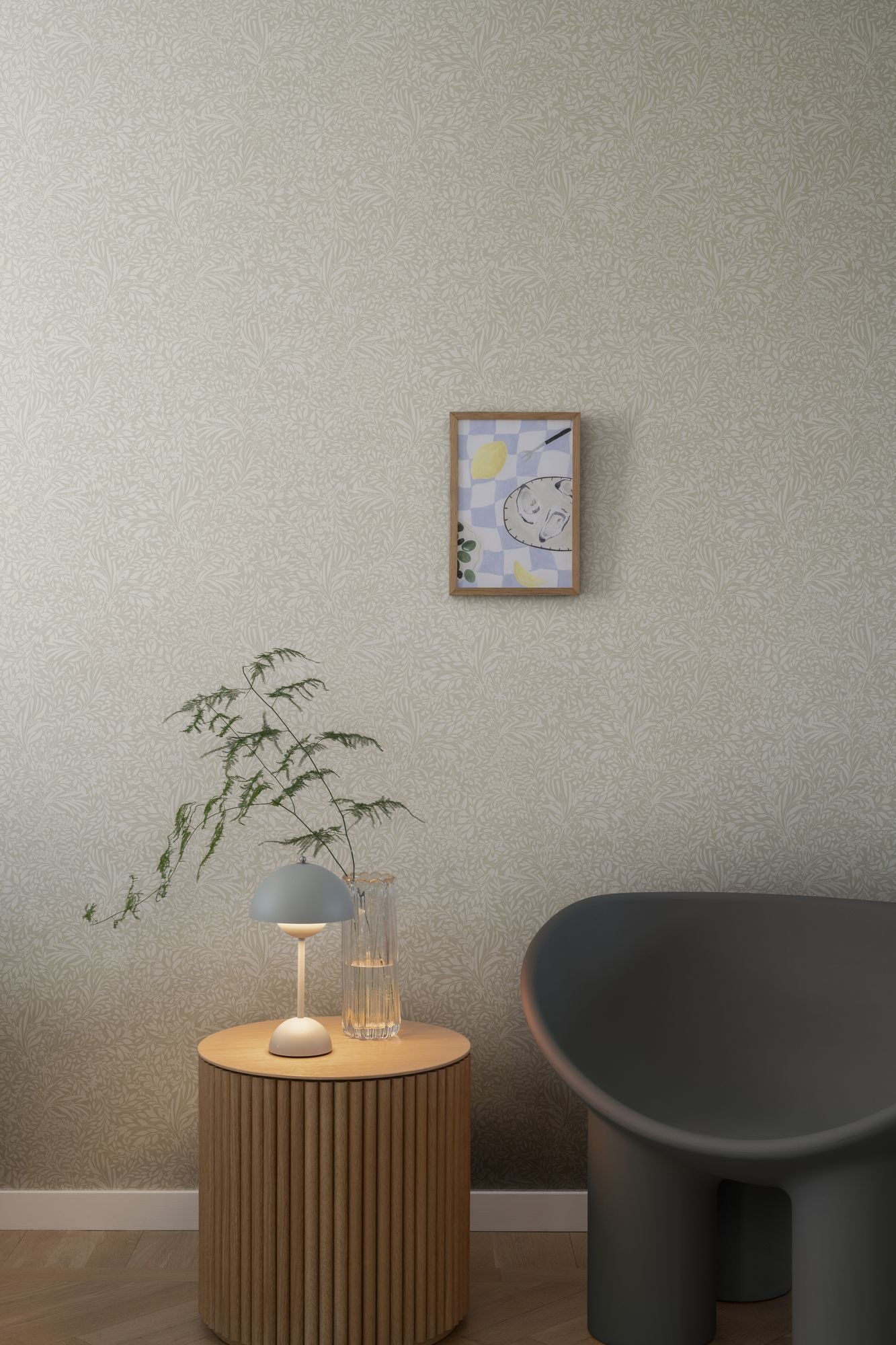 20127 Kristina Beige Ester Wallpaper by Galerie