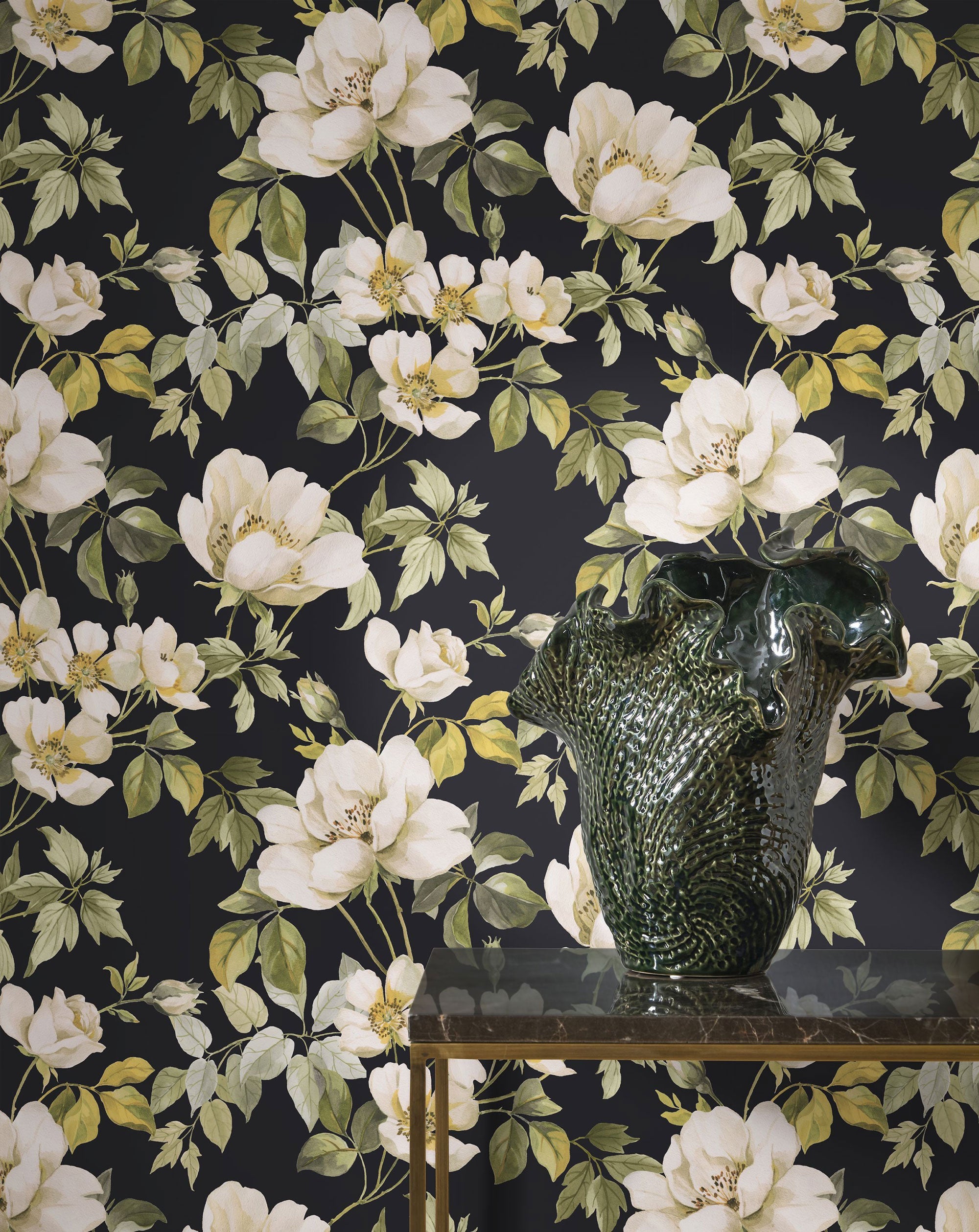 Sous Les Rosiers Noir Fusain Le Beau Jardin Wallpaper by Casadeco