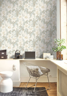 Clair De Lys Bleu Doux Le Beau Jardin Wallpaper by Casadeco