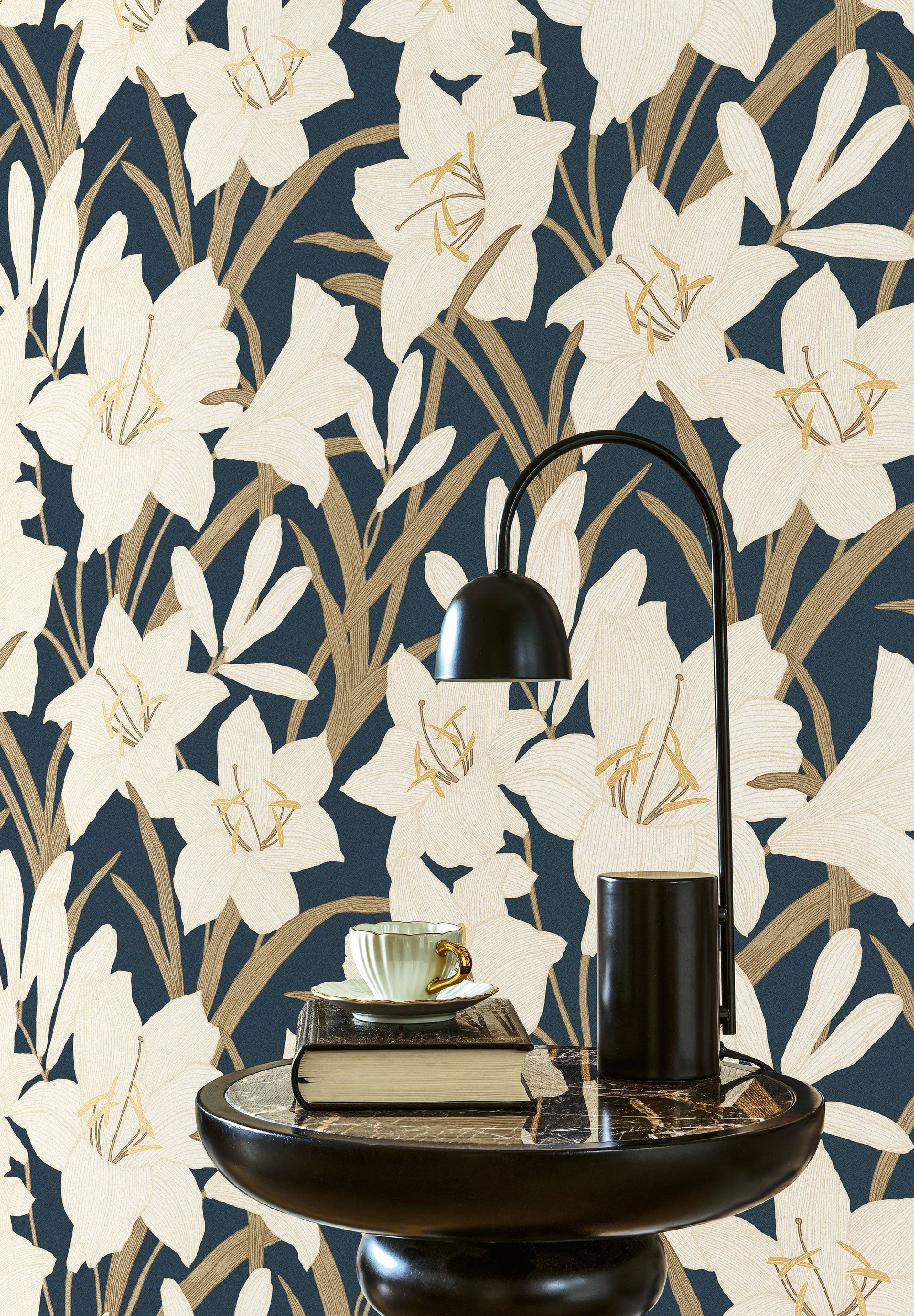 Clair De Lys Bleu Encre Le Beau Jardin Wallpaper by Casadeco