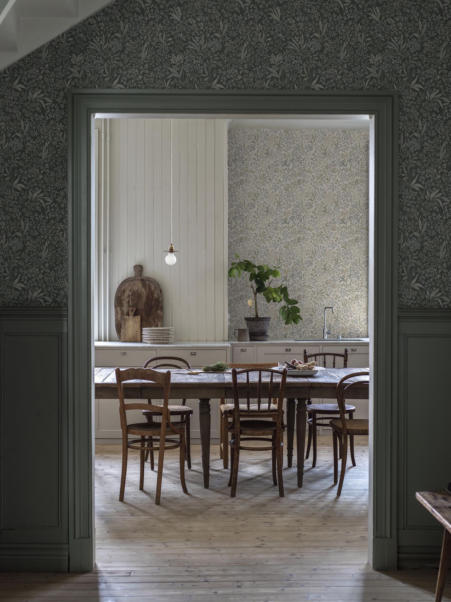 Nocturne Light Green and White Icons Wallpaper by Boråstapeter