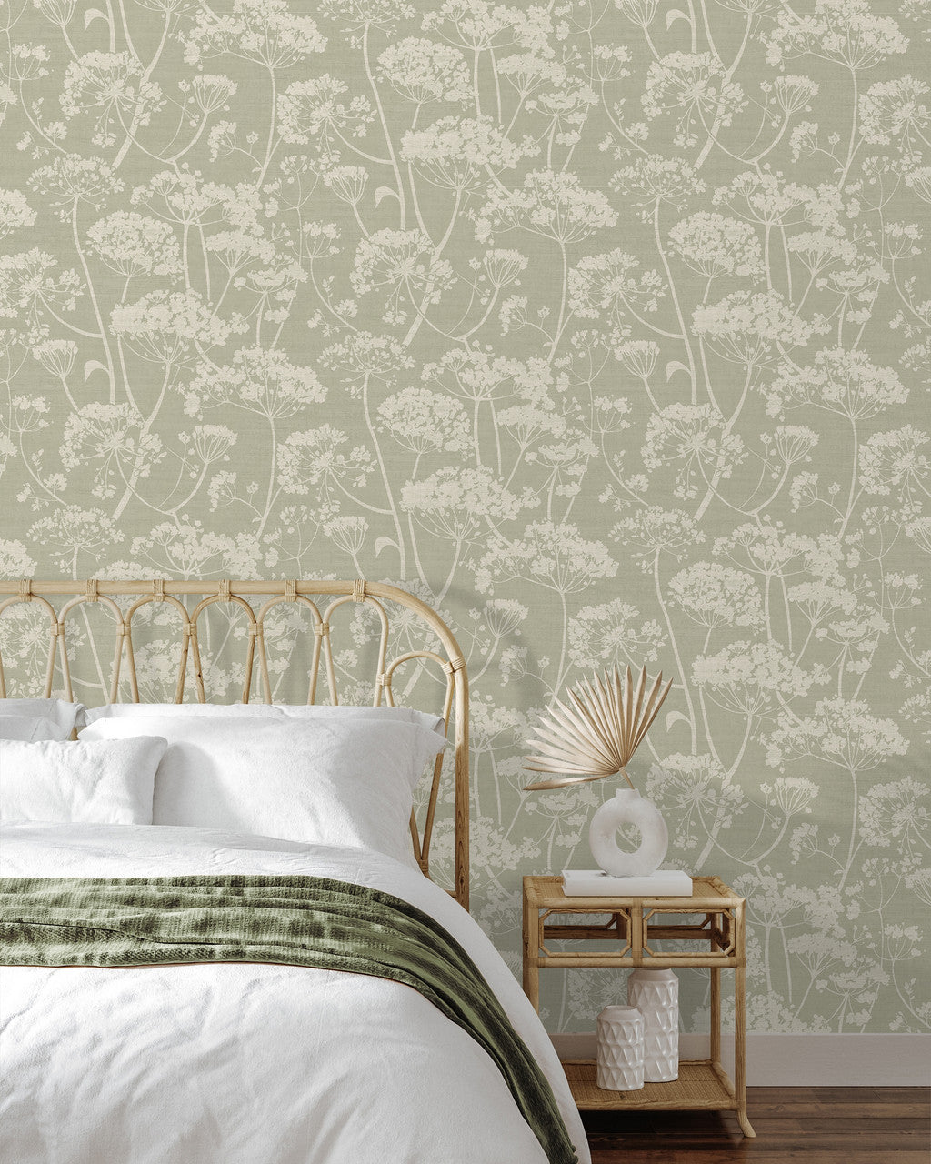 204903 Cow Parsley Sage Wallpaper by Grandeco