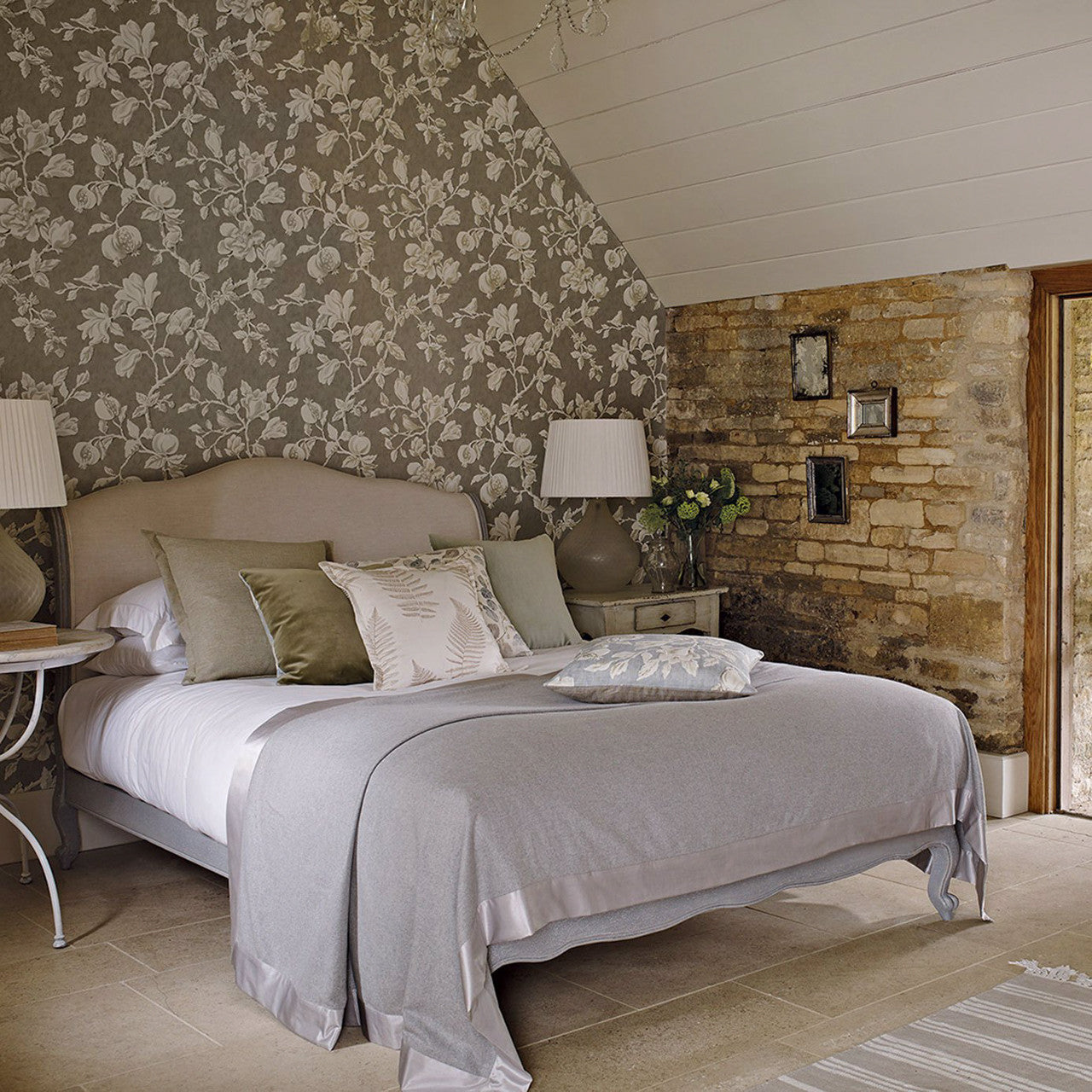 215724 ( DWOW215724 ) Magnolia & Pomegranate Woodland Walk Wallpaper by Sanderson