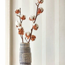 DCPW216889 ( 216889 ) Sonning Stripe Littlemore Wallpaper by Sanderson