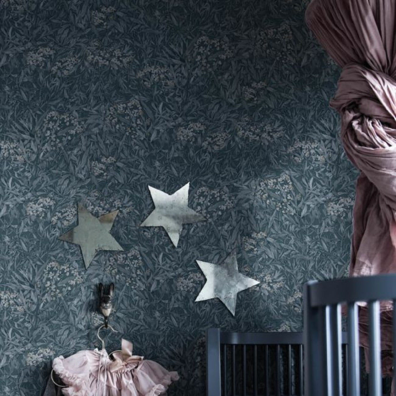 225-66 Malin Kolonin Indigo Blue Wallpaper By Sandberg