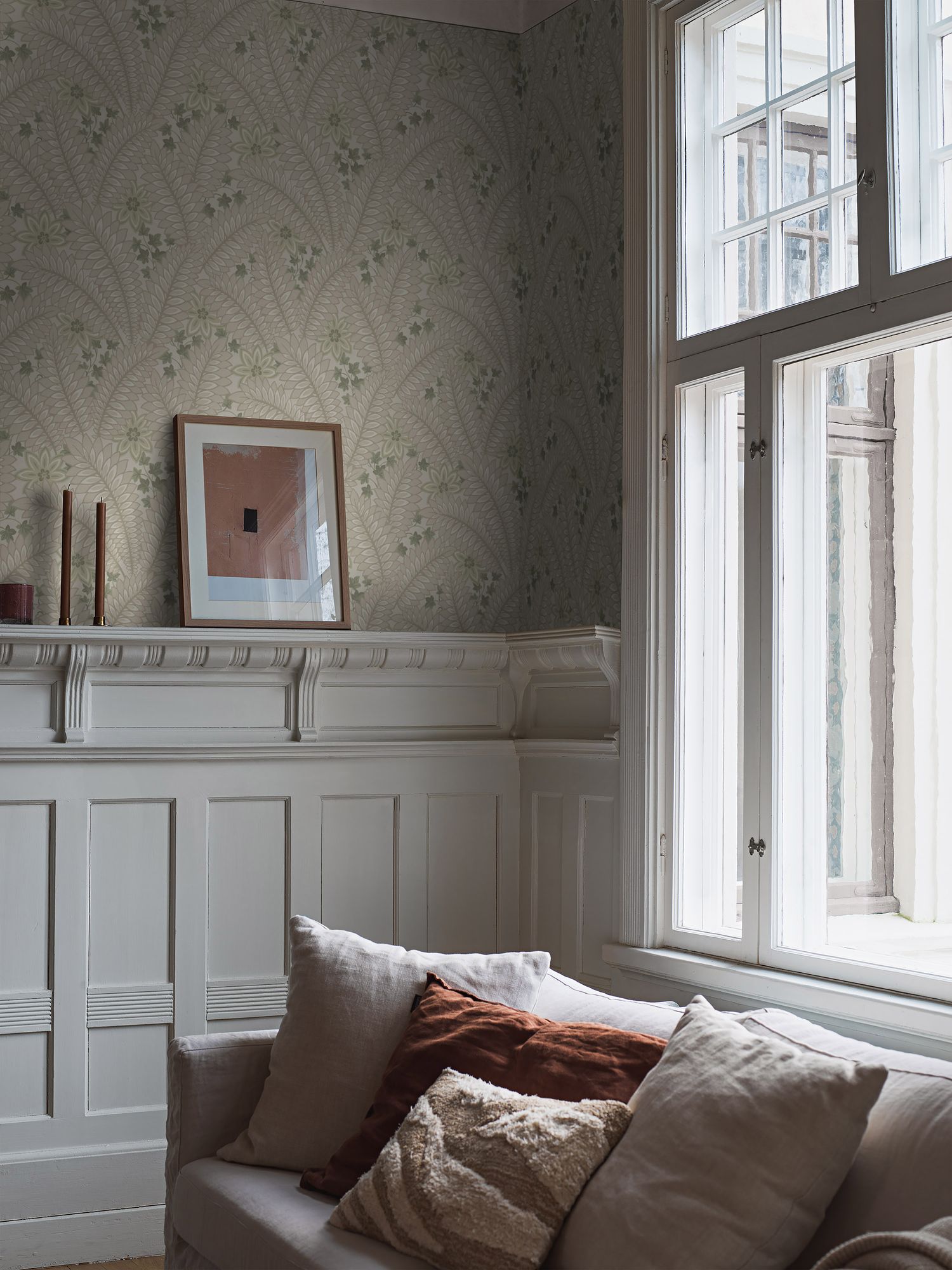 2252 Hidden Ivy Beige and Green Wallpaper by Boråstapeter