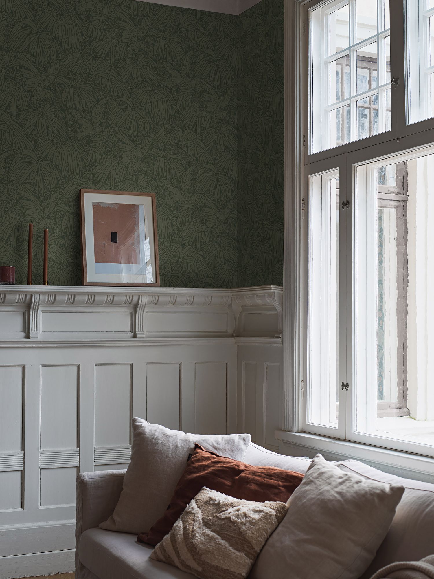 2277 Hidden Parrot Green Wallpaper by Boråstapeter