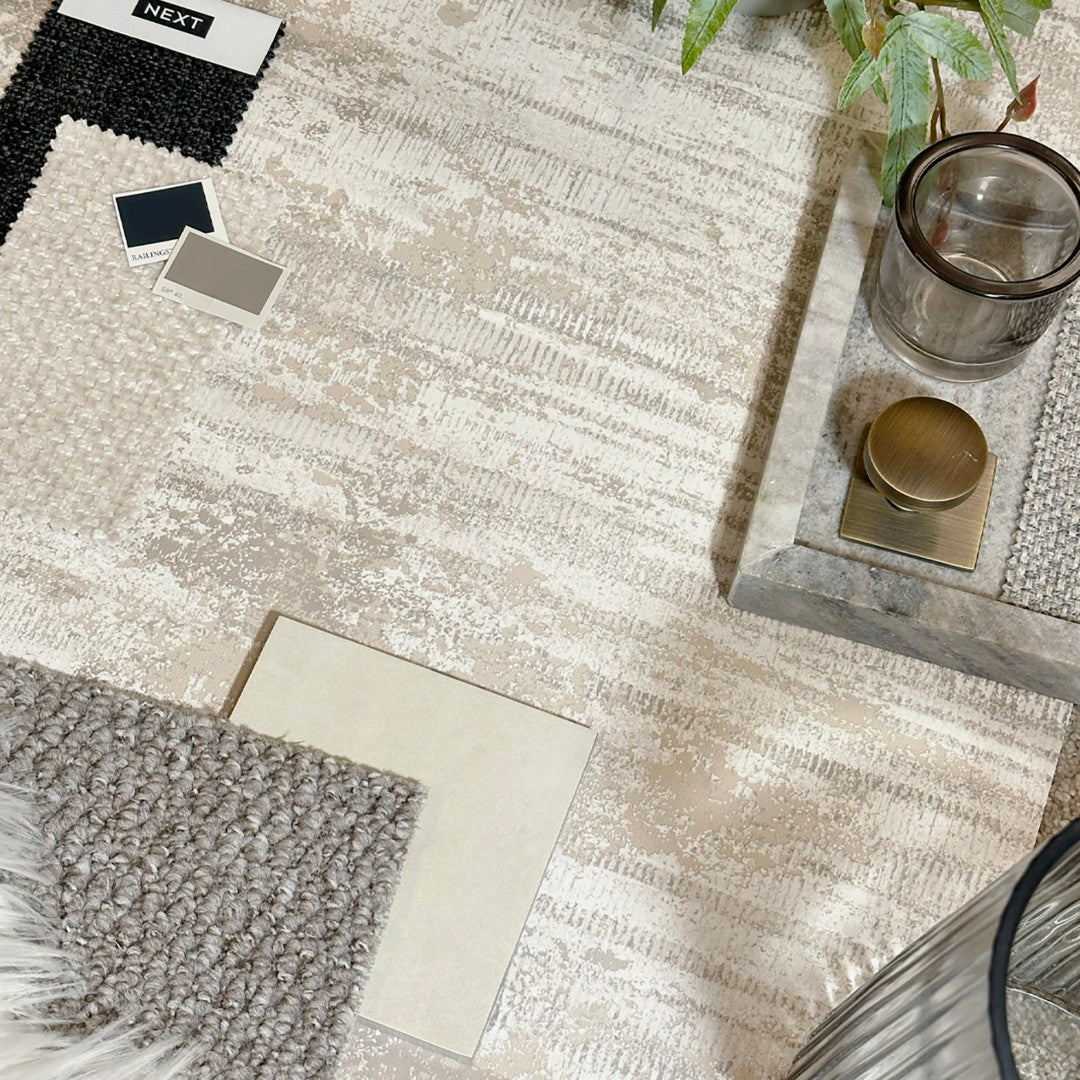 2381 Plain Metallic Ivory Oakah Wallpaper by Belgravia