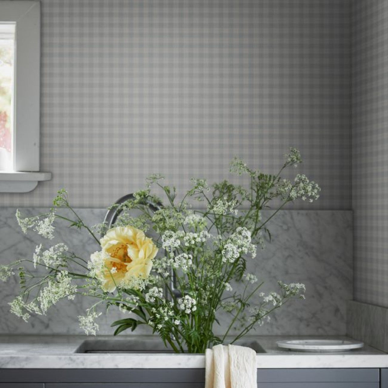 245-16 Herman Kolonin Misty Blue Wallpaper By Sandberg