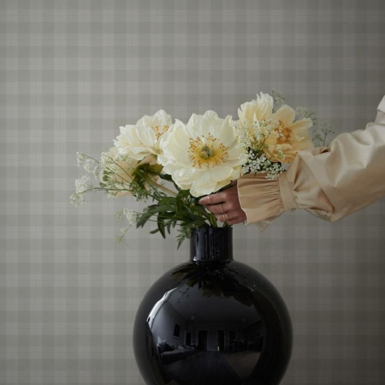 245-28 Herman Kolonin Spring Green Wallpaper By Sandberg