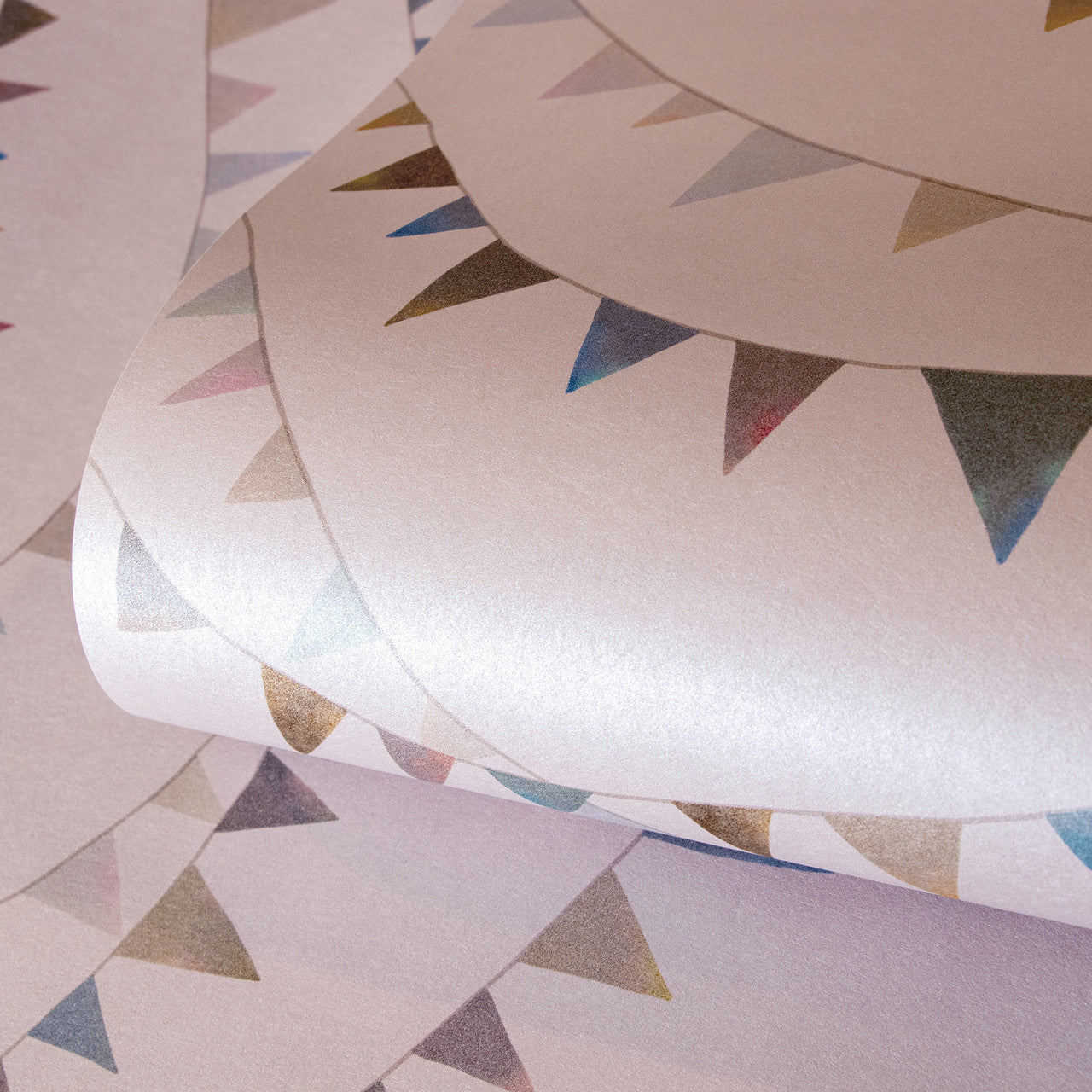 26822 Rose Garland Great Kids Wallpaper By Hohenberger