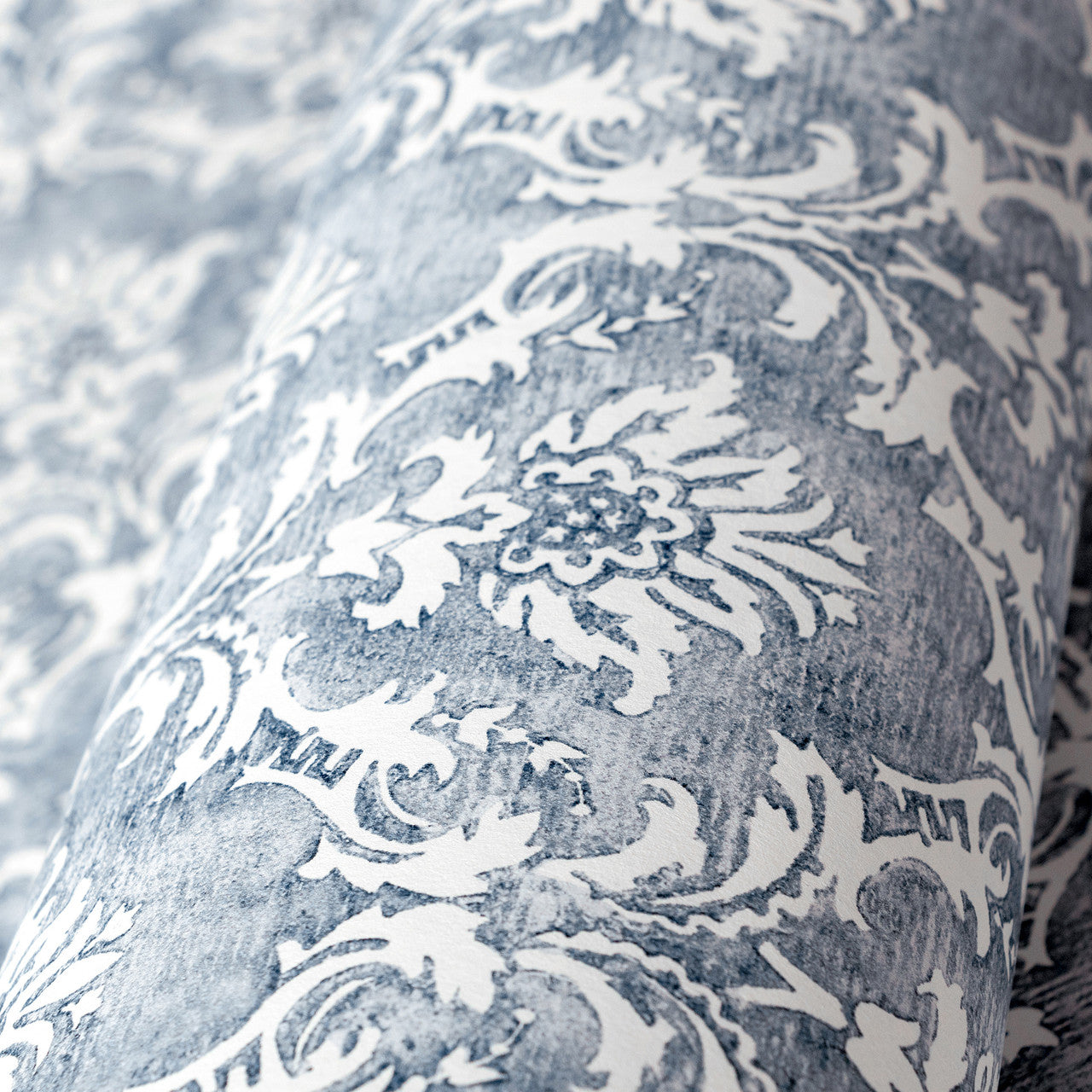 26862 Lisboa Chalky Blue Azulejo Wallpaper By Hohenberger