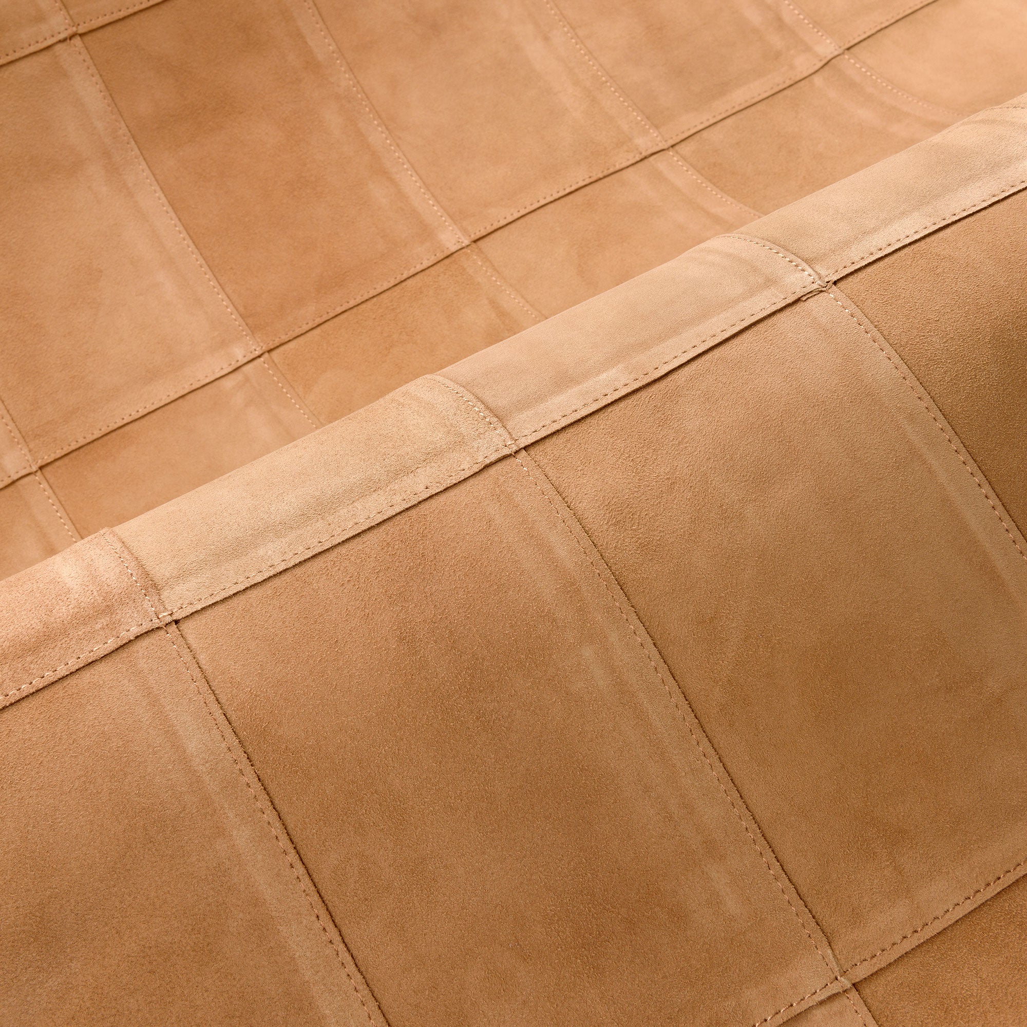 27471 Avenio Camel Corium Wallpaper by Arte