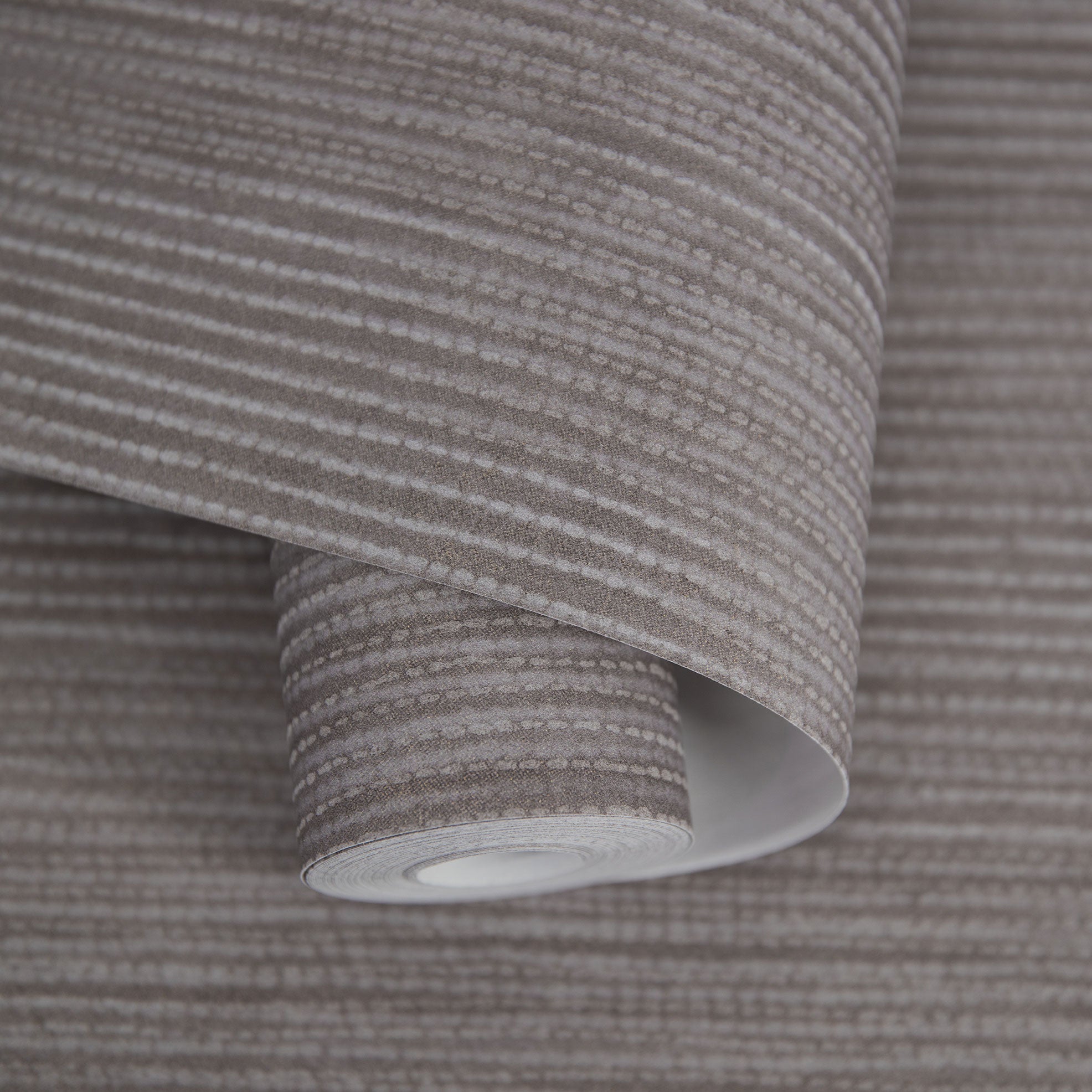 27640 Riva Aubergine Cerra Wallpaper by Galerie - Roll
