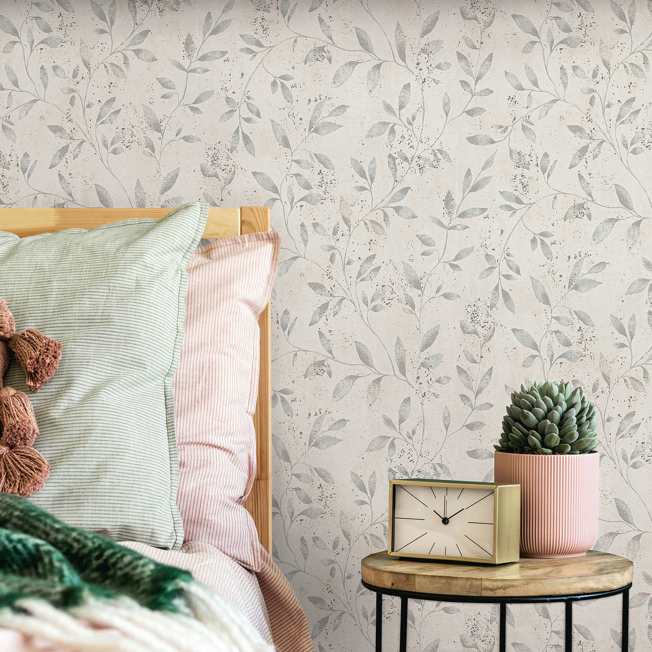 32633 Leaf The New Design Book Beige Wallpaper By Galerie