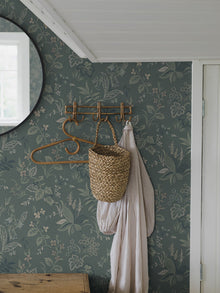 3265 Folklore Multi and Green Wallpaper by Boråstapeter