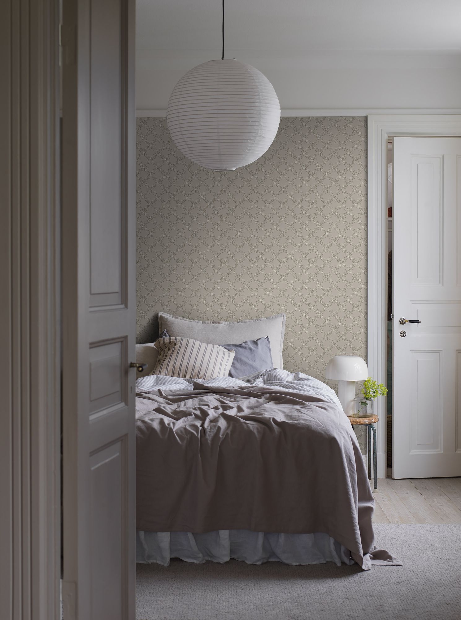 3271 Sommarslöja Beige and Green Wallpaper by Boråstapeter