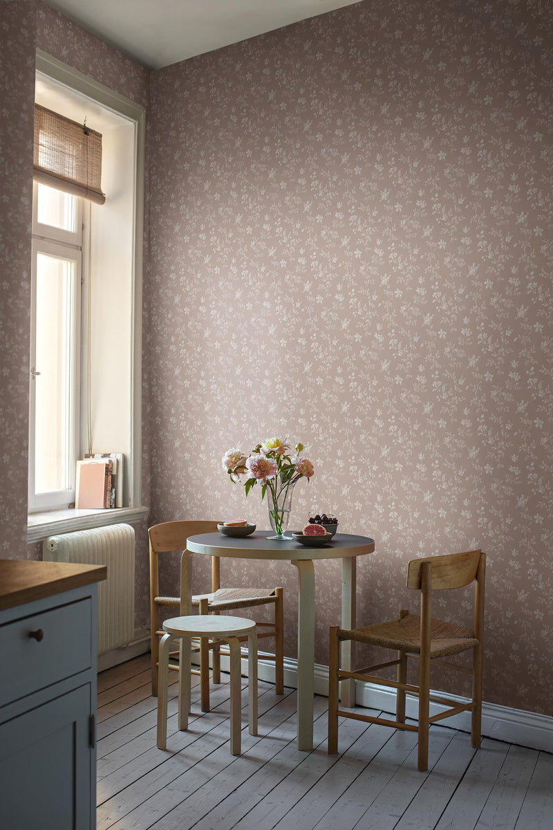 3275 Ängsblomma Pink and White Wallpaper by Boråstapeter