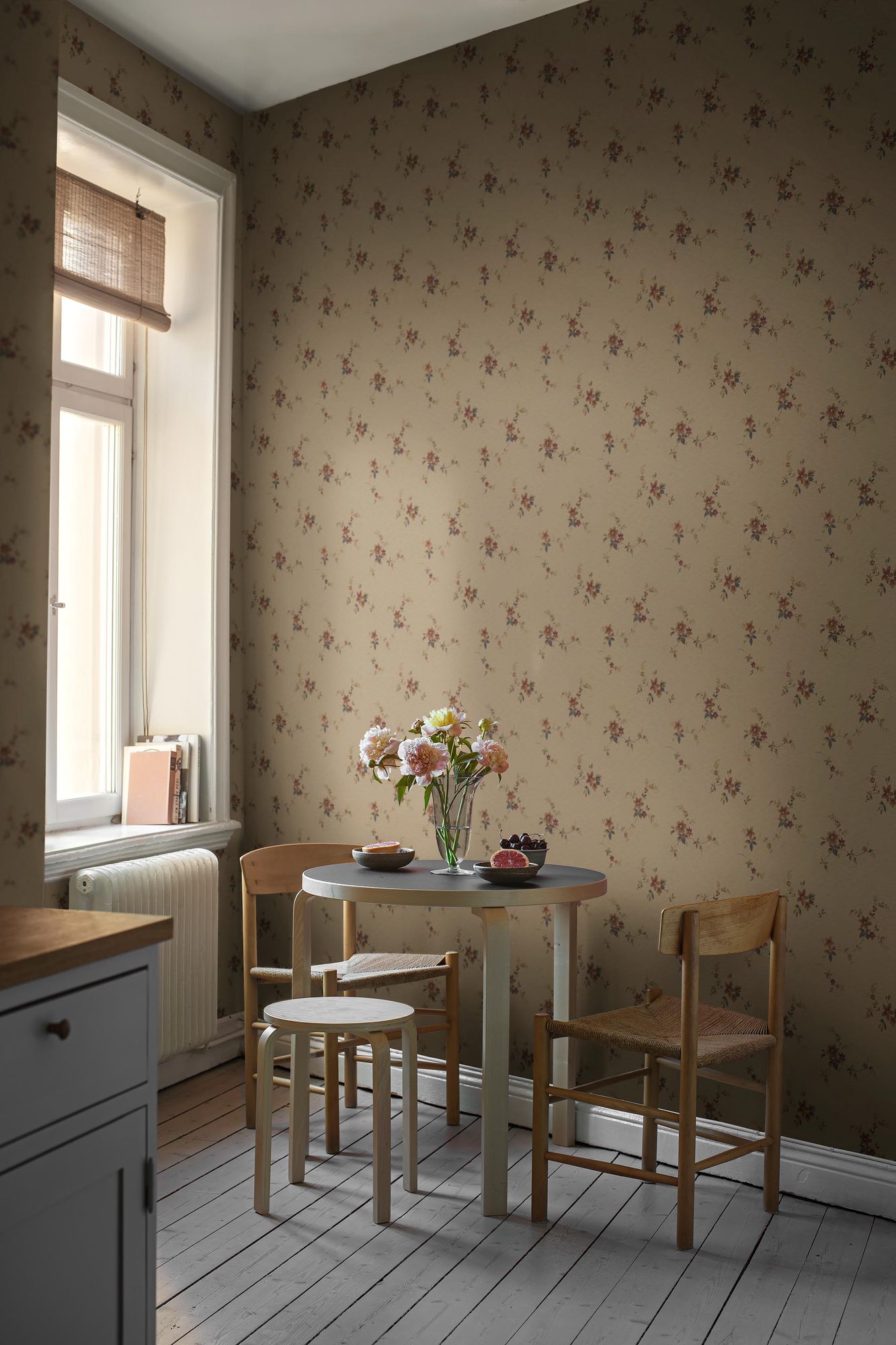 3291 Saga Beige and Multi Wallpaper by Boråstapeter