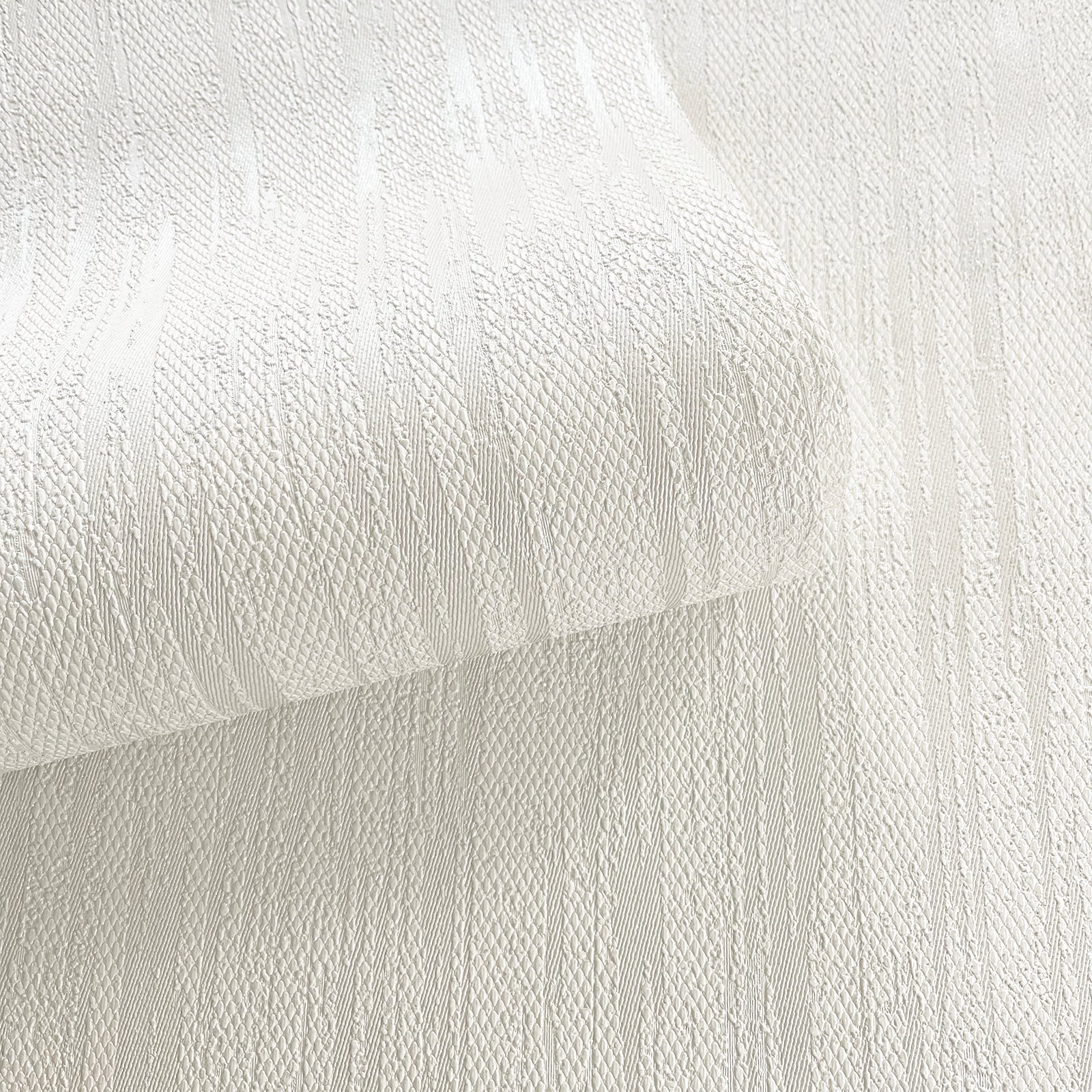 GB 33339 Allegra Plain Texture White Wallpaper by Belgravia
