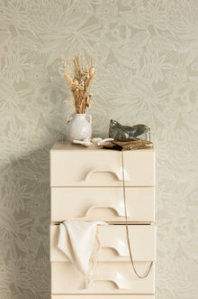 340113 Floral Lace Green Gilded Wallpaper by Eijffinger
