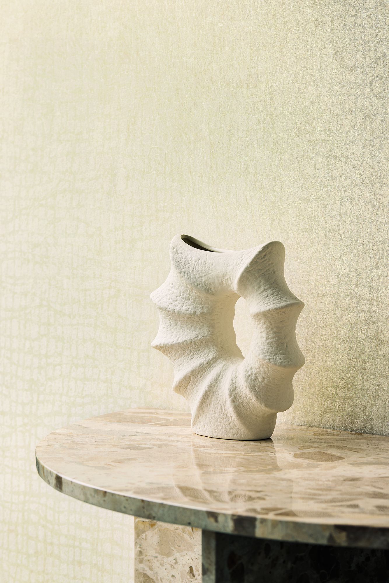 340313 Tortoise Cream Wallpaper by Eijffinger