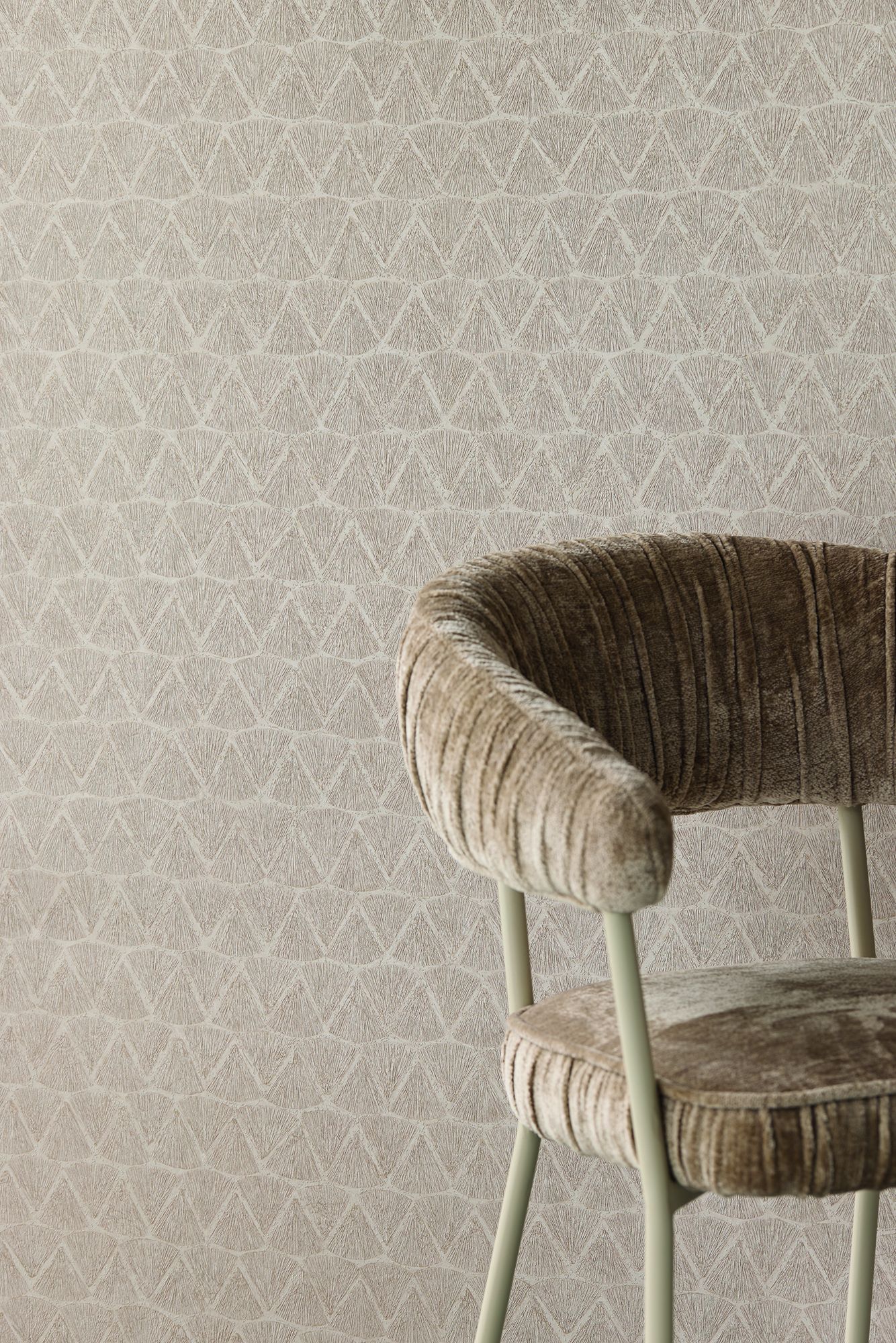 340342 Scallop Pink Wallpaper by Eijffinger