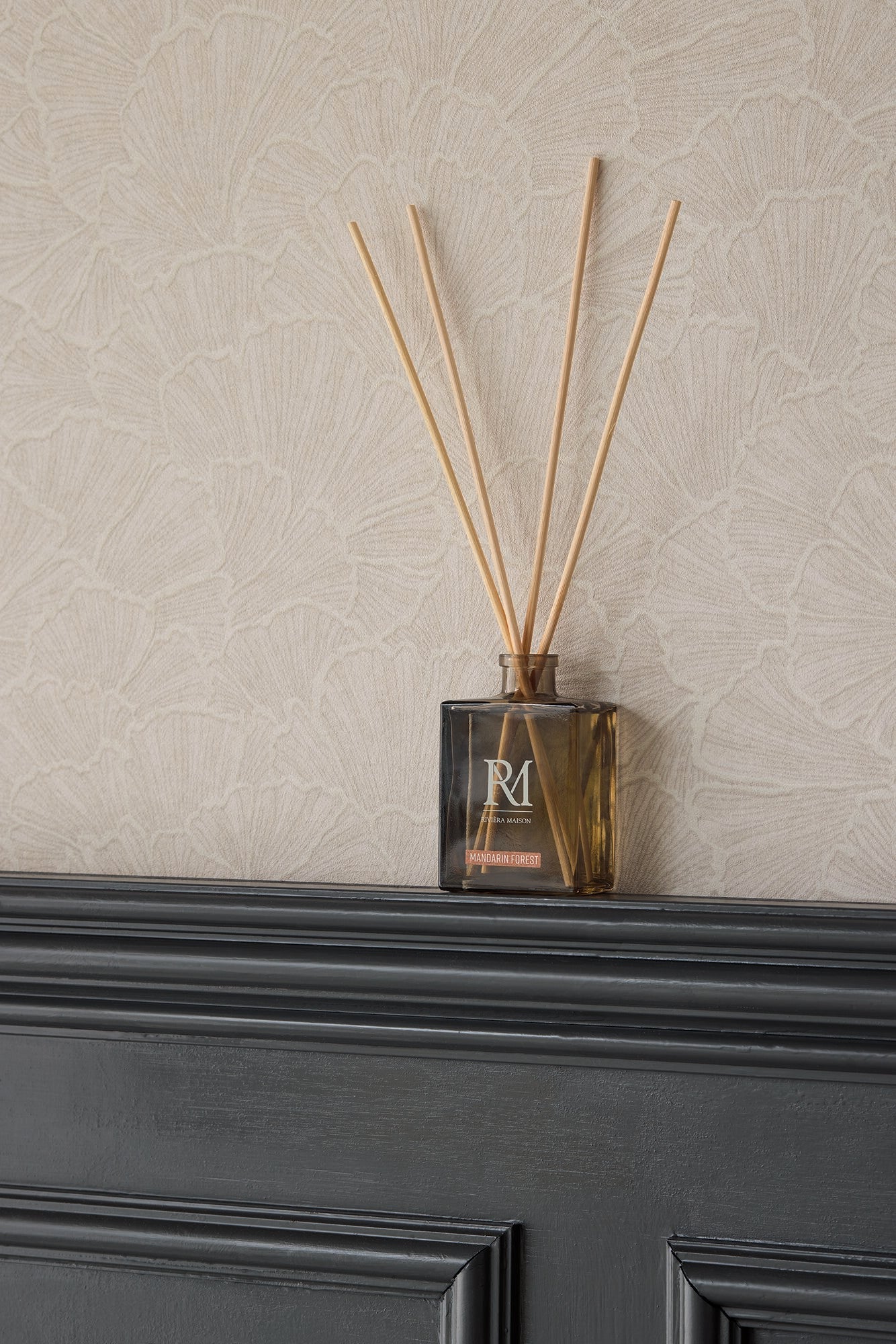 350520 Ginkgo White/Cream Wallpaper by Eijffinger