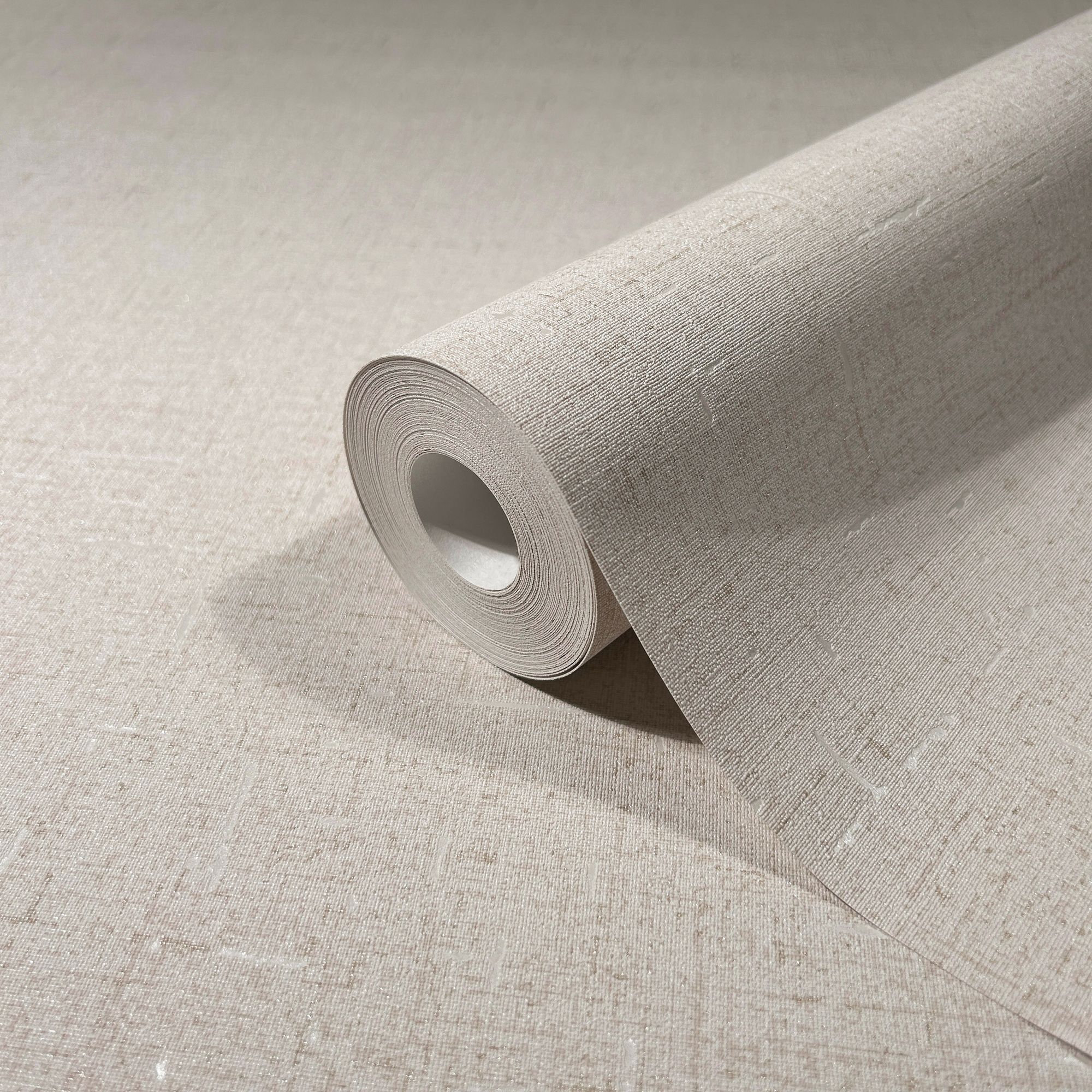 35107 Uni Beige and Silver Grey City Romance Wallpaper by Galerie