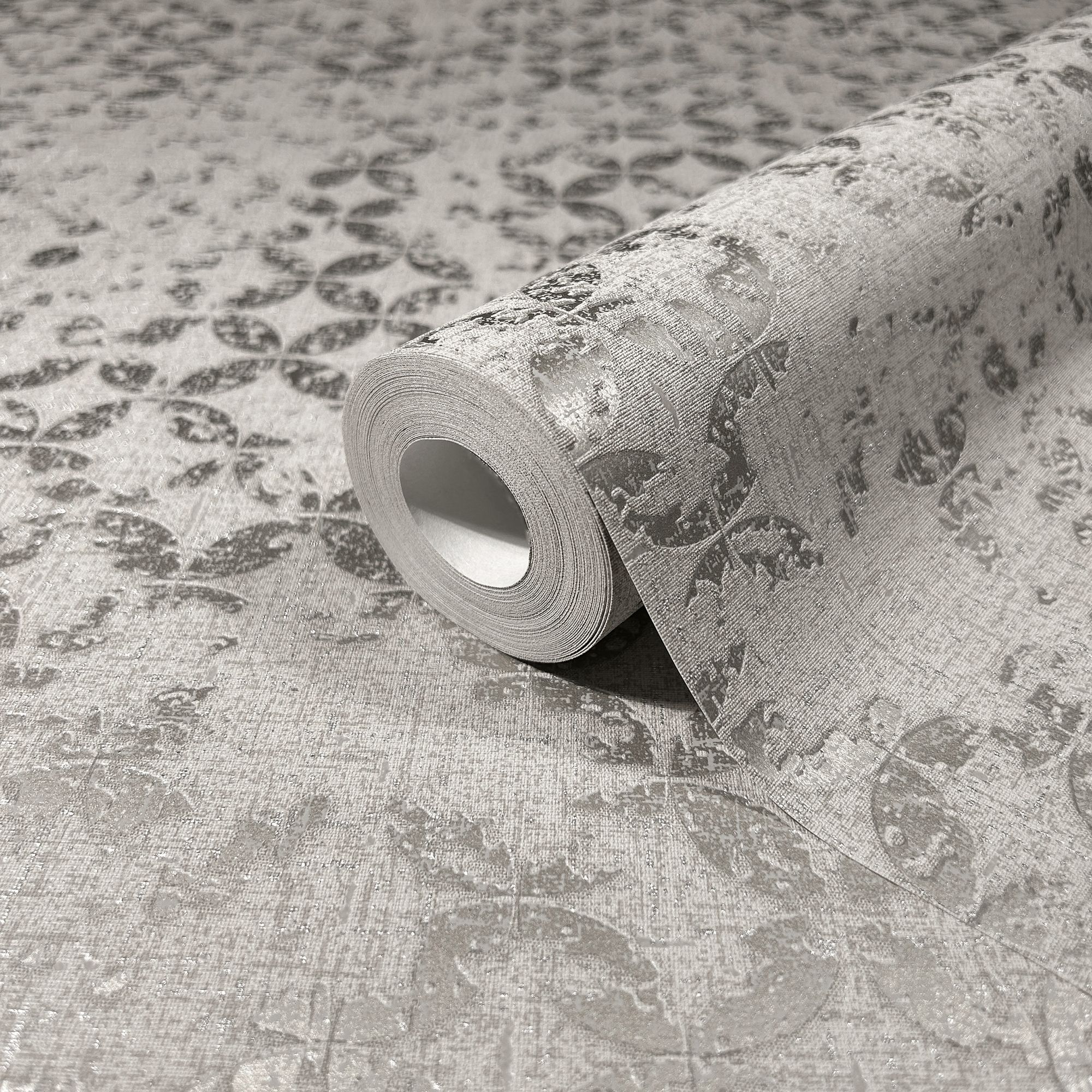 35118 Graphics Silver Grey City Romance Wallpaper by Galerie