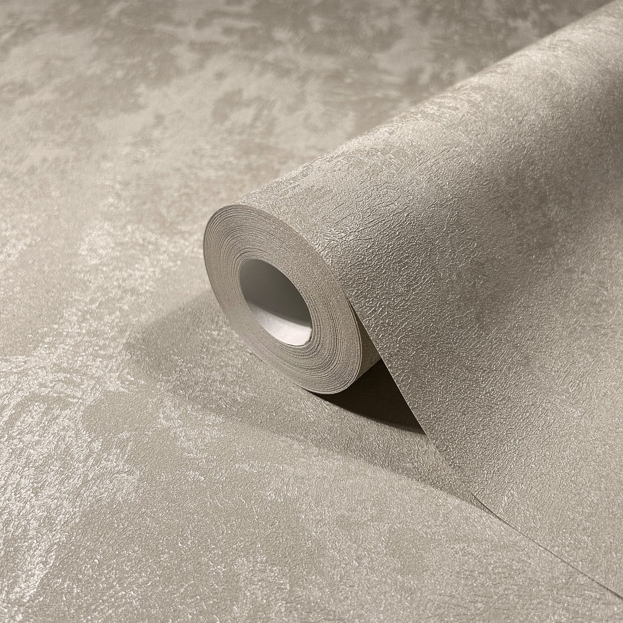 35133 Uni Beige City Romance Wallpaper by Galerie