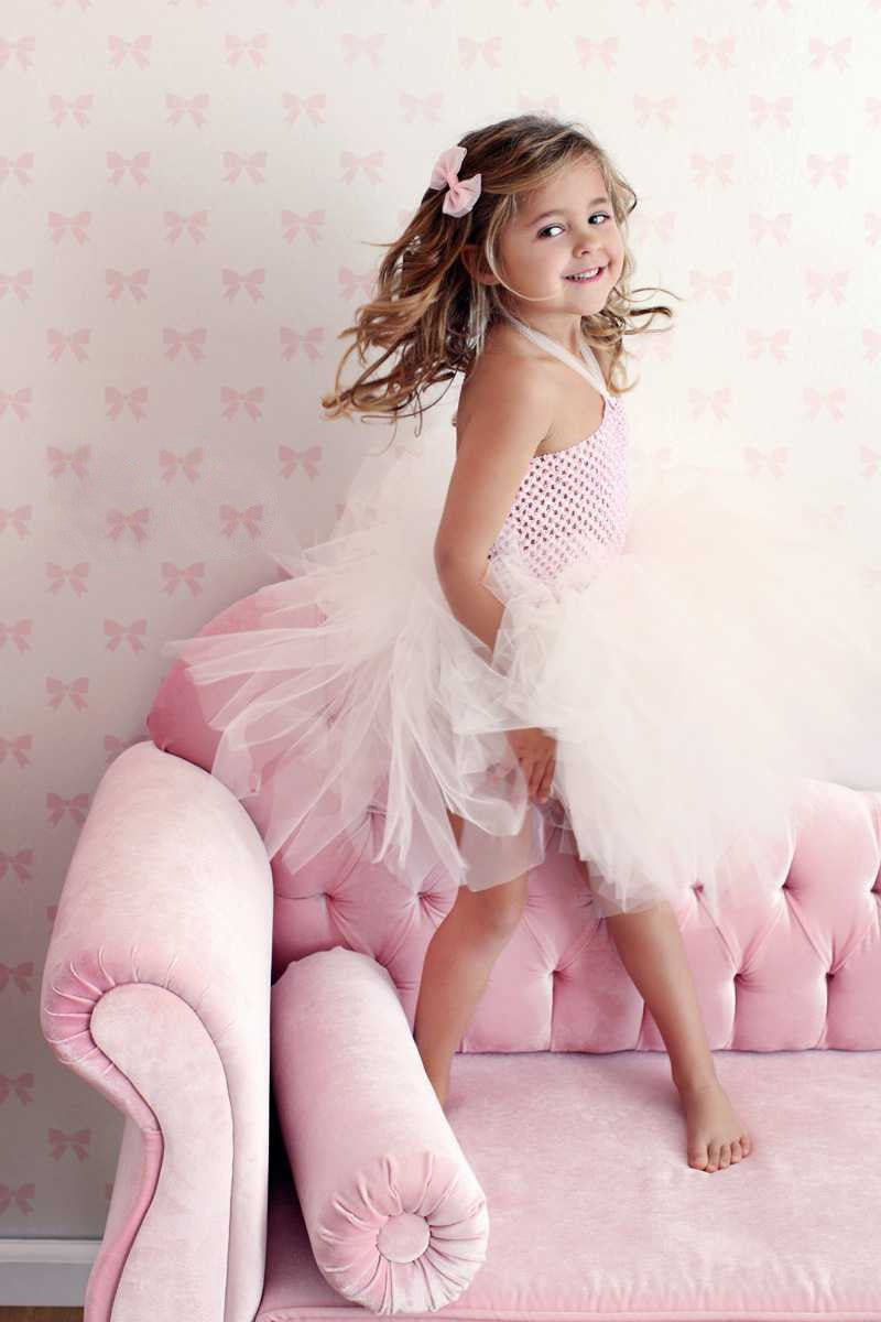 352-346846 Ribbon Precious Wallpaper by Today Interiors