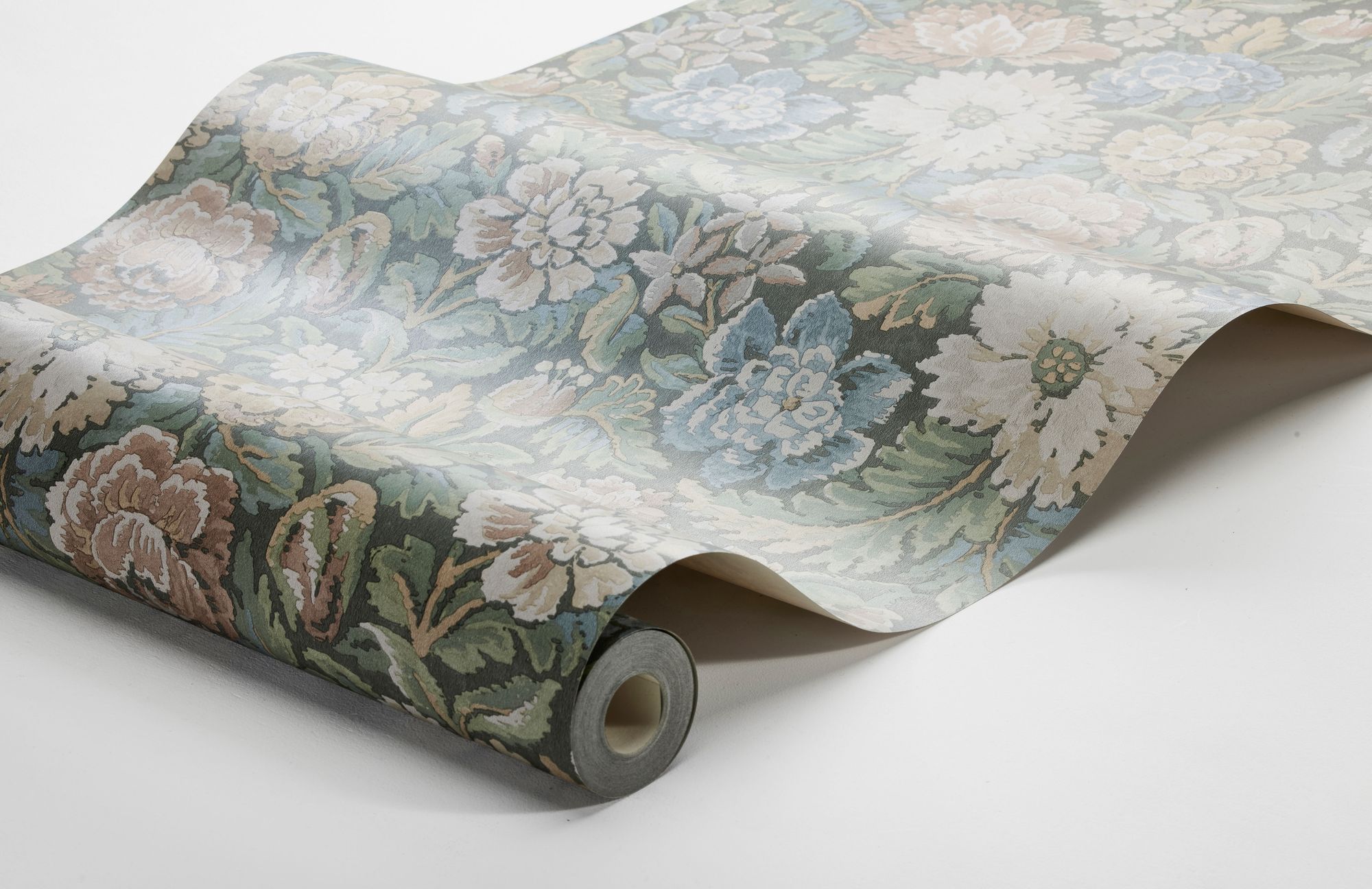 3562 Nightingale Garden Light Multi Cottage Garden Wallpaper by Boråstapeter