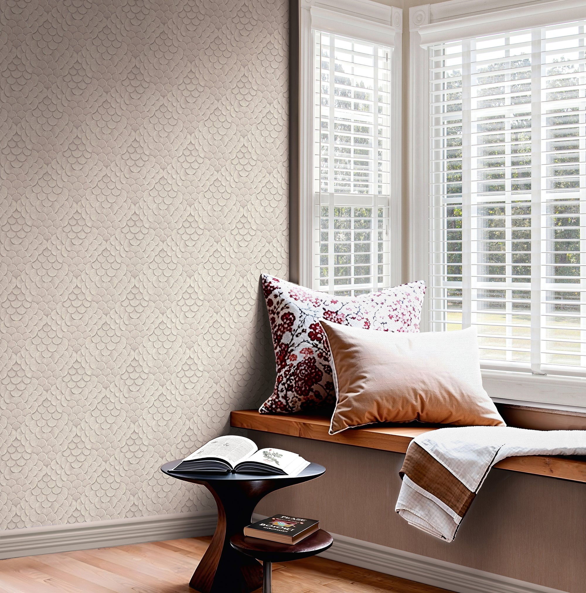 35811 3D optics Silver Grey Wallpaper by Galerie