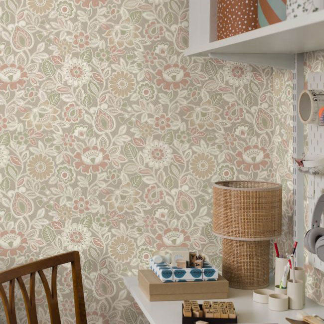 38761 Sonja Borosan Hem Green / Red Wallpaper by Borastapeter