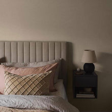 38778 Vega Borosan Hem Brown Wallpaper by Borastapeter