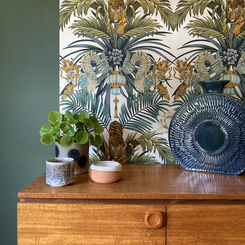 3912 Wilson Oriental Tiger Cream Wallpaper by Belgravia