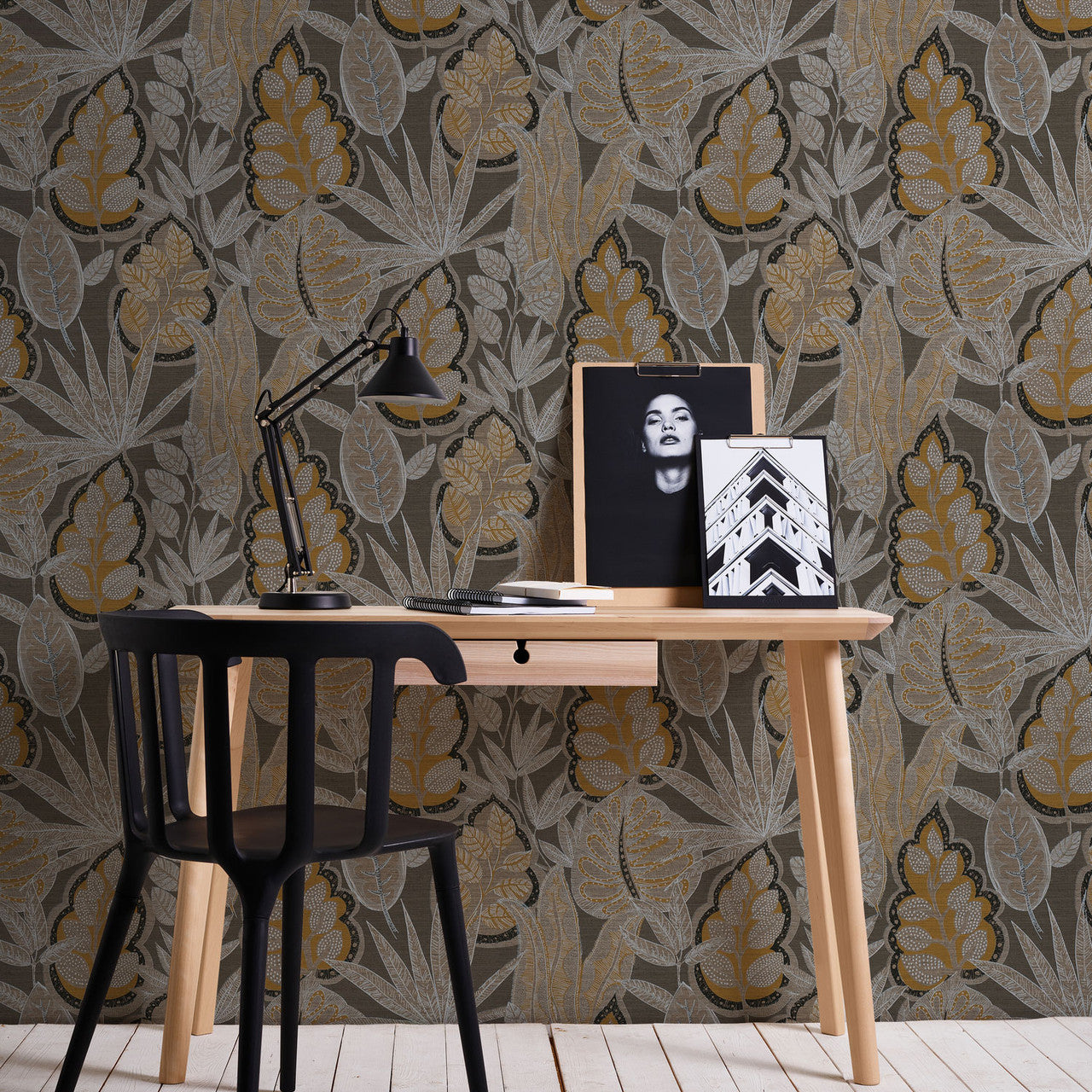 39346-3 Famous Garden Wallpaper by A S Creation